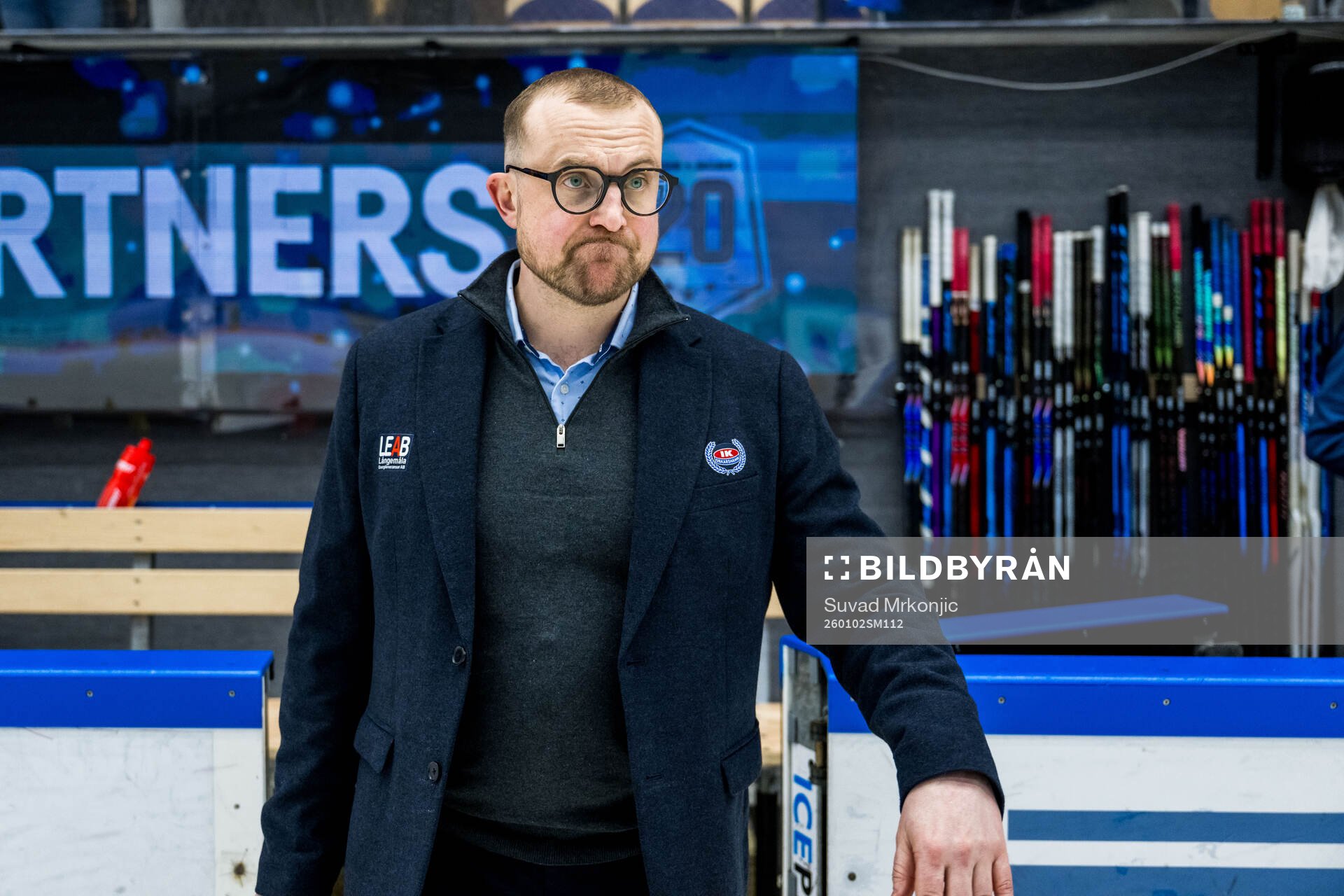 Oskarshamns huvudtränare Jeff Jakobs jublar