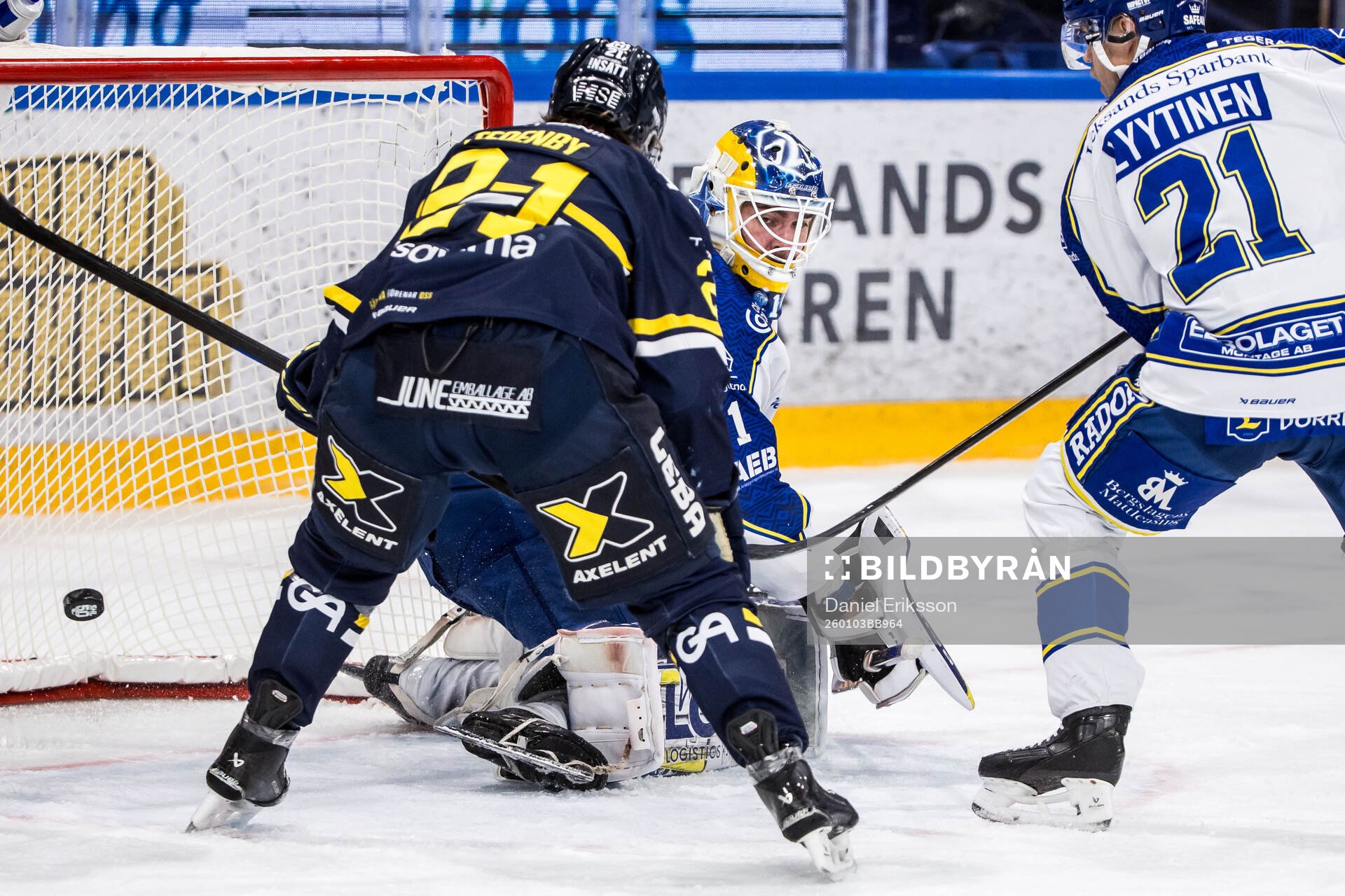 Leksands målvakt Marcus Gidlöf släpper in 1-2