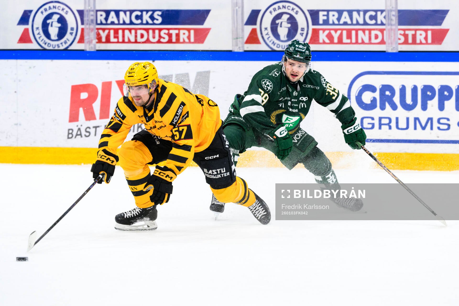 Skellefteås Emil Djuse och Färjestads Luke Philp