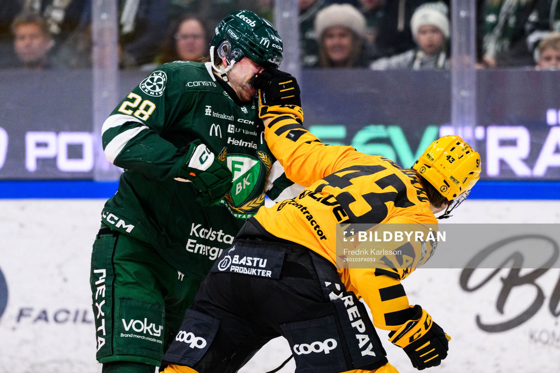 Färjestads Emil Alba och Skellefteås Max Krogdahl