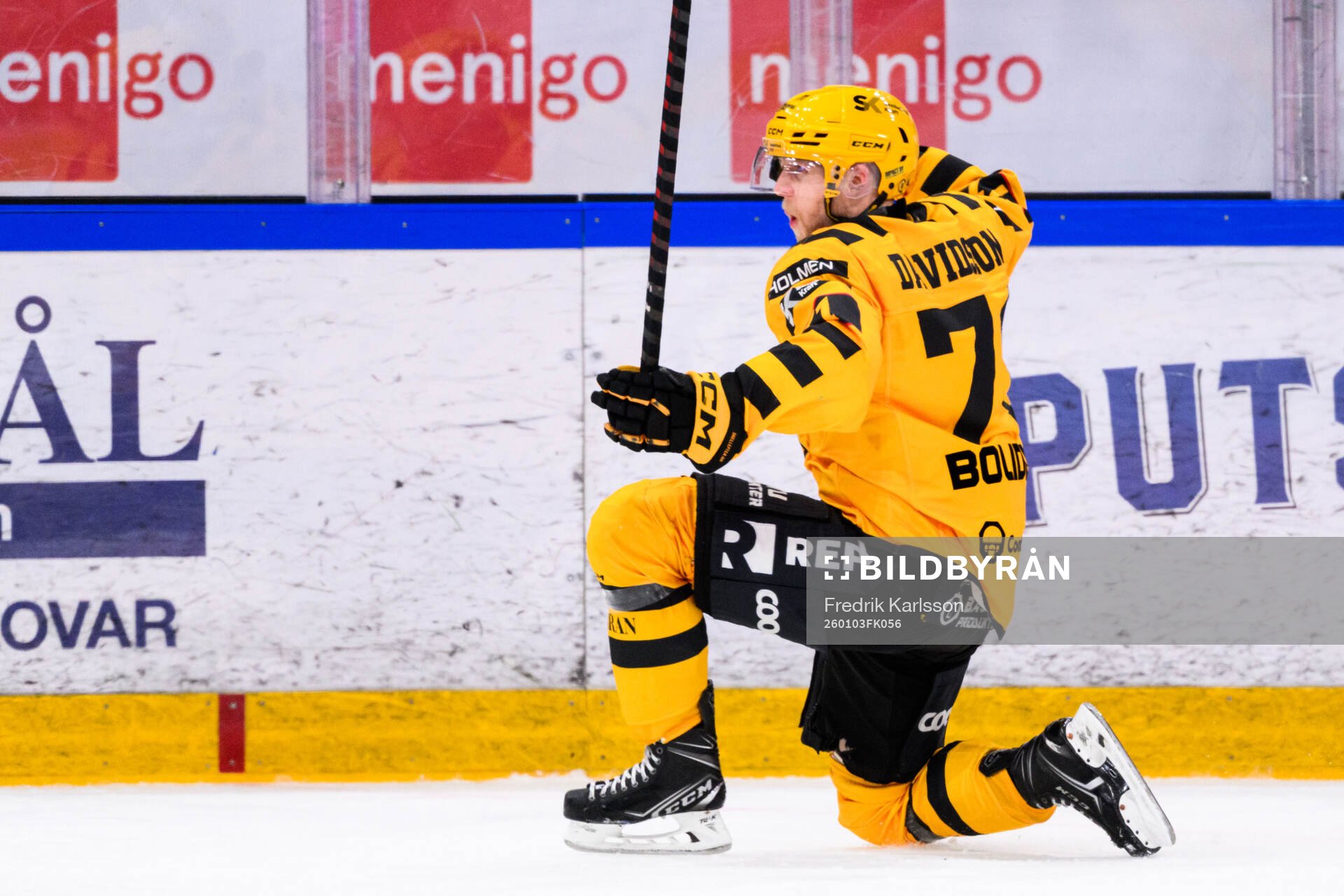 Skellefteås Jonathan Davidsson jublar