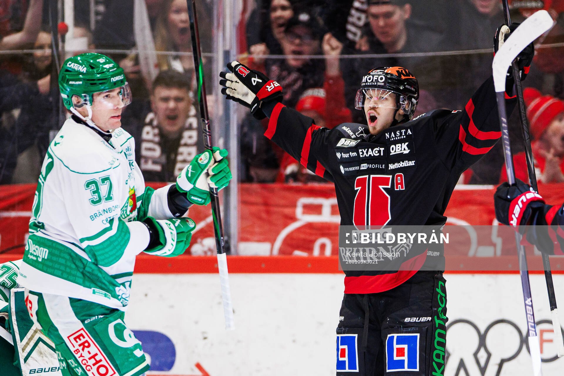 Örebros Kalle Kossila jublar
