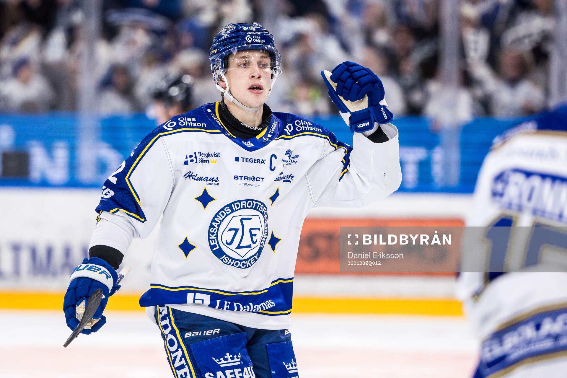 Leksands Lukas Vejdemo jublar