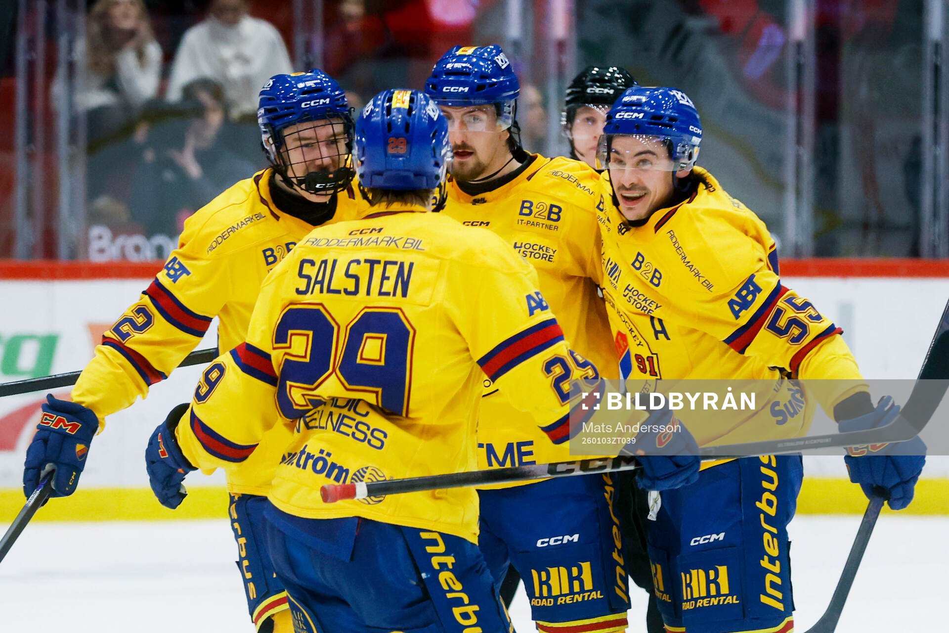 Djurgårdens Charles Hudon jublar med lagkamrater