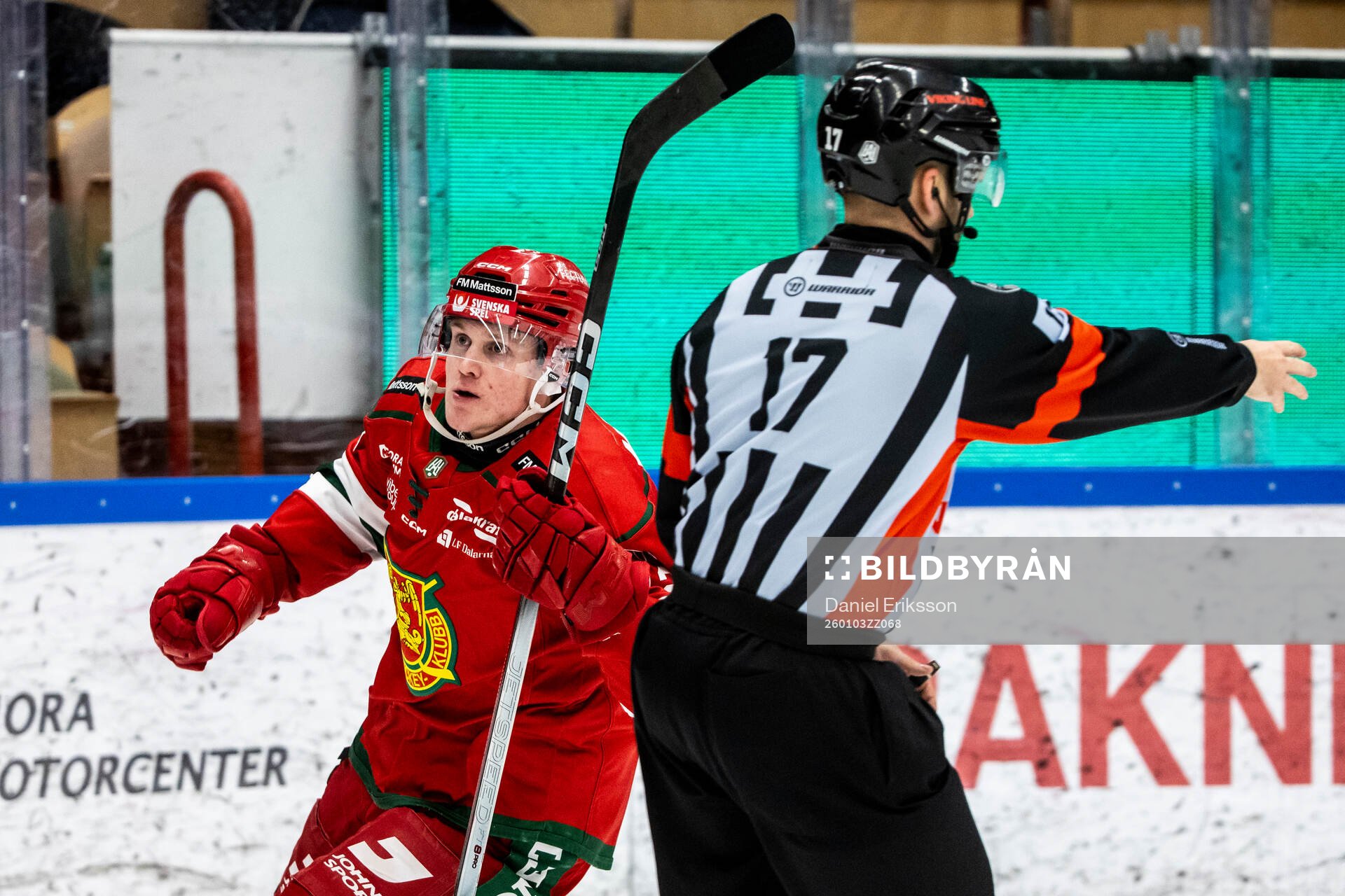 Moras Filip Björkman jublar