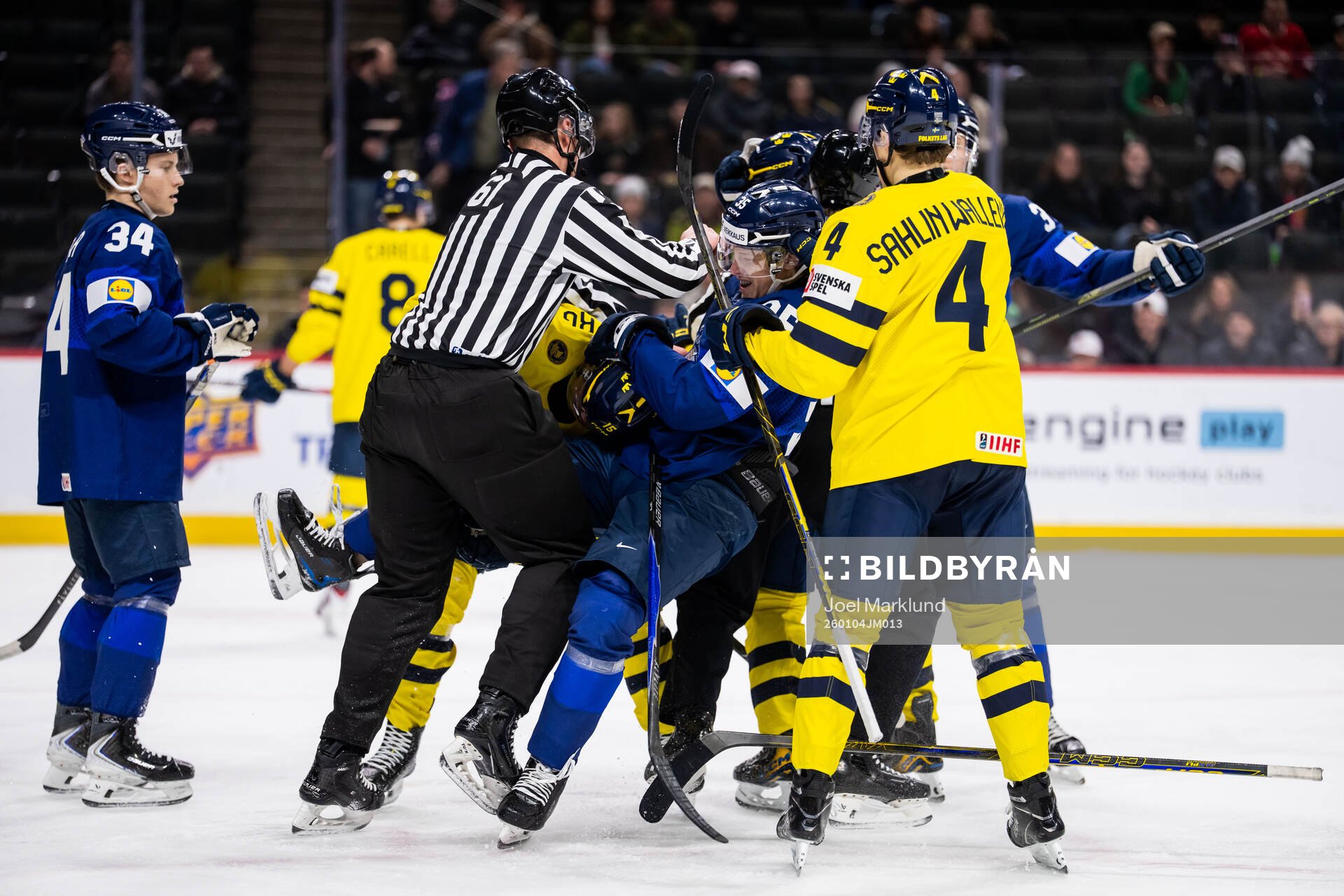 Ivar Stenberg and Leo Sahlin Wallenius of Sweden against