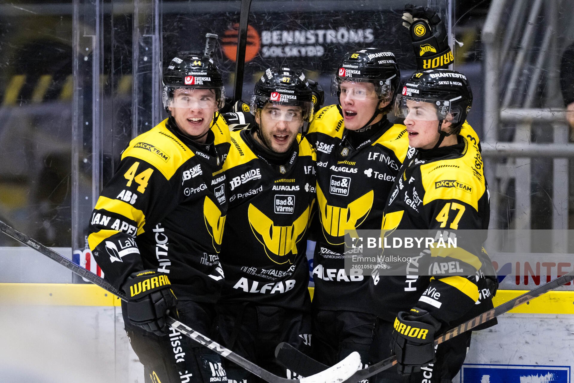 Västerås Karl Annborn jublar med Oscar Lawner, Konstantin