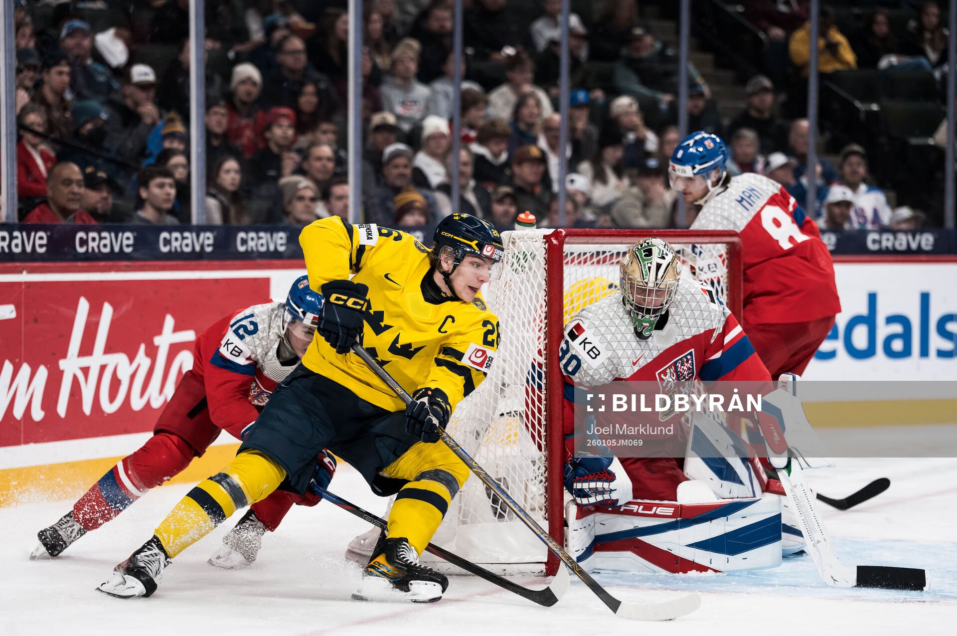 Maxmilian Curran of Czech Republic and Jack Berglund of