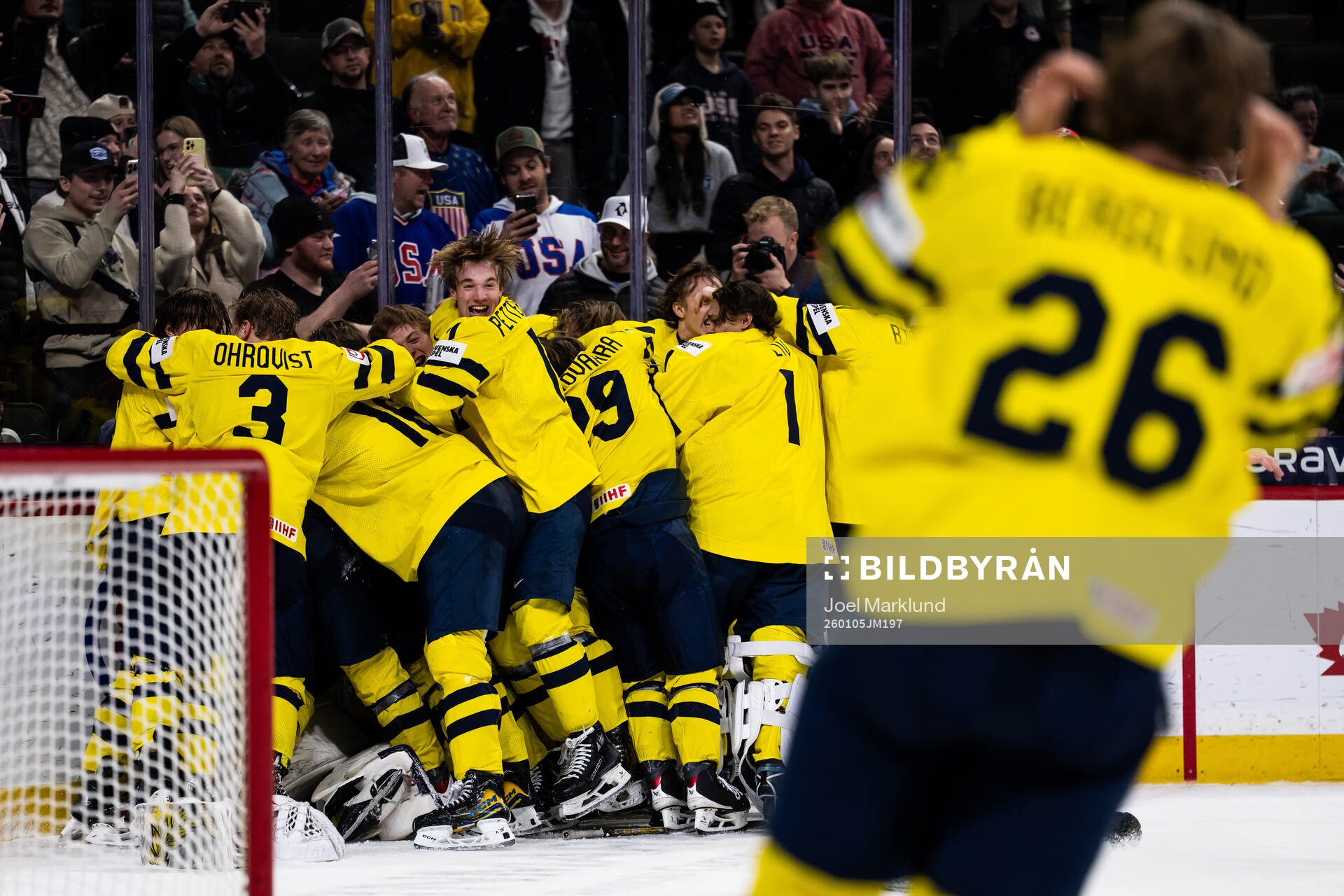Lucas Pettersson of Sweden celebrate with teammates