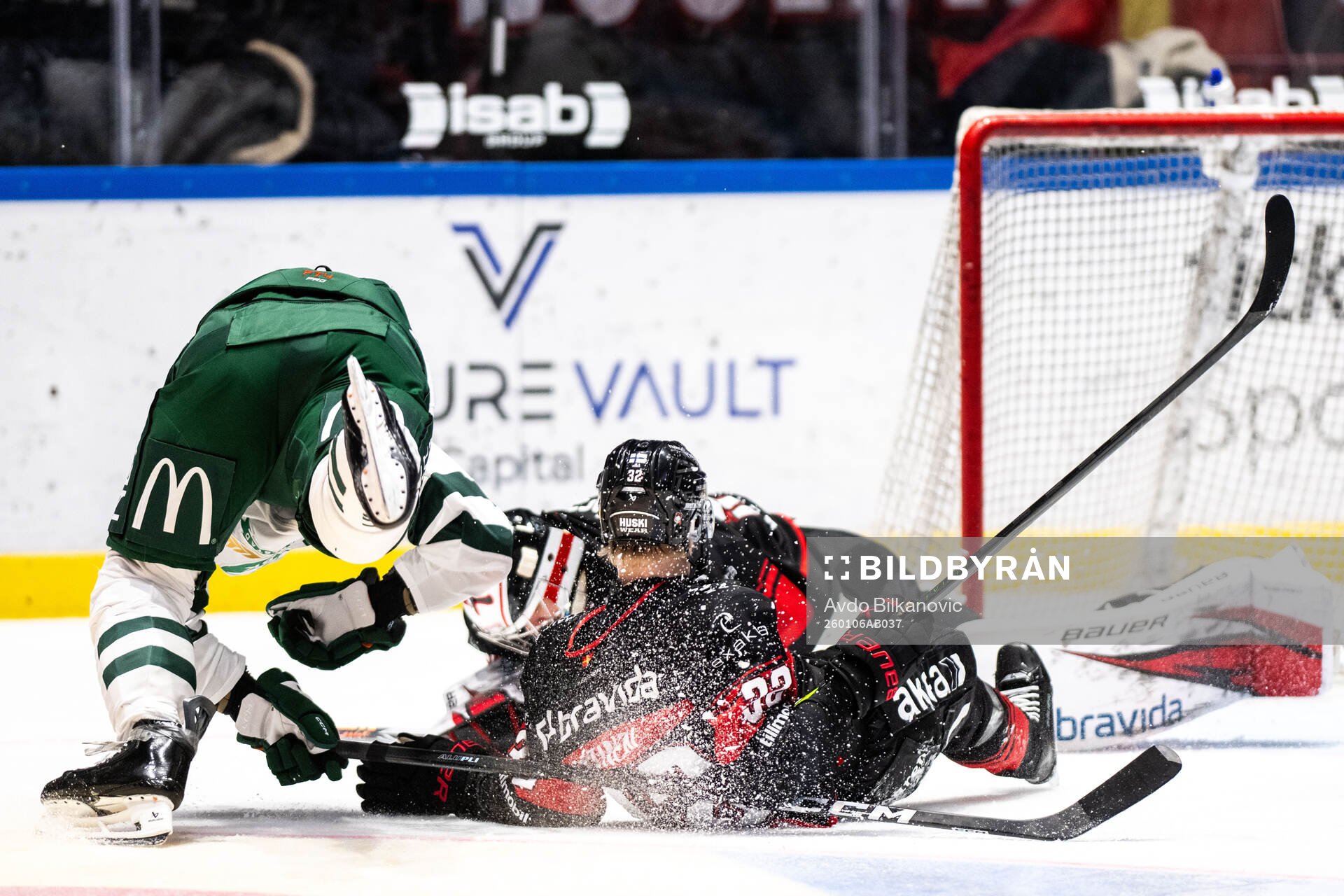 Malmö Redhawks målvakt Marek Langhamer och Joona Ikonen