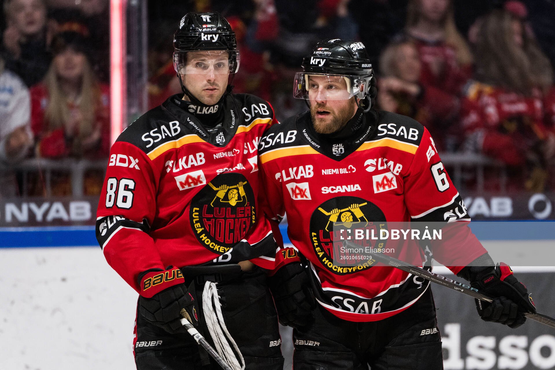 Luleås Mathias Bromé och Linus Omark jublar
