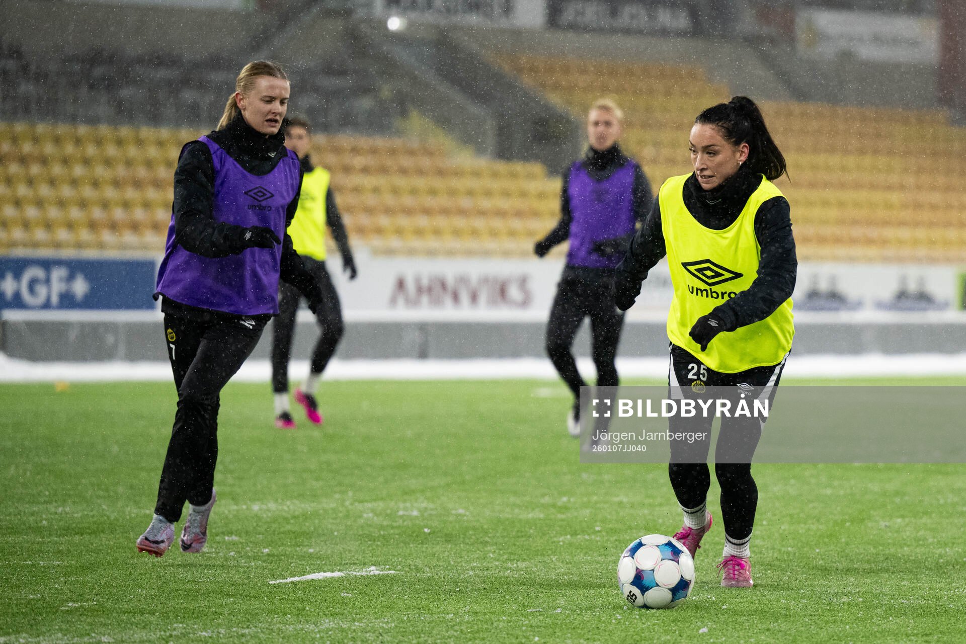 Hanna Jiozon och Izabella Bergström