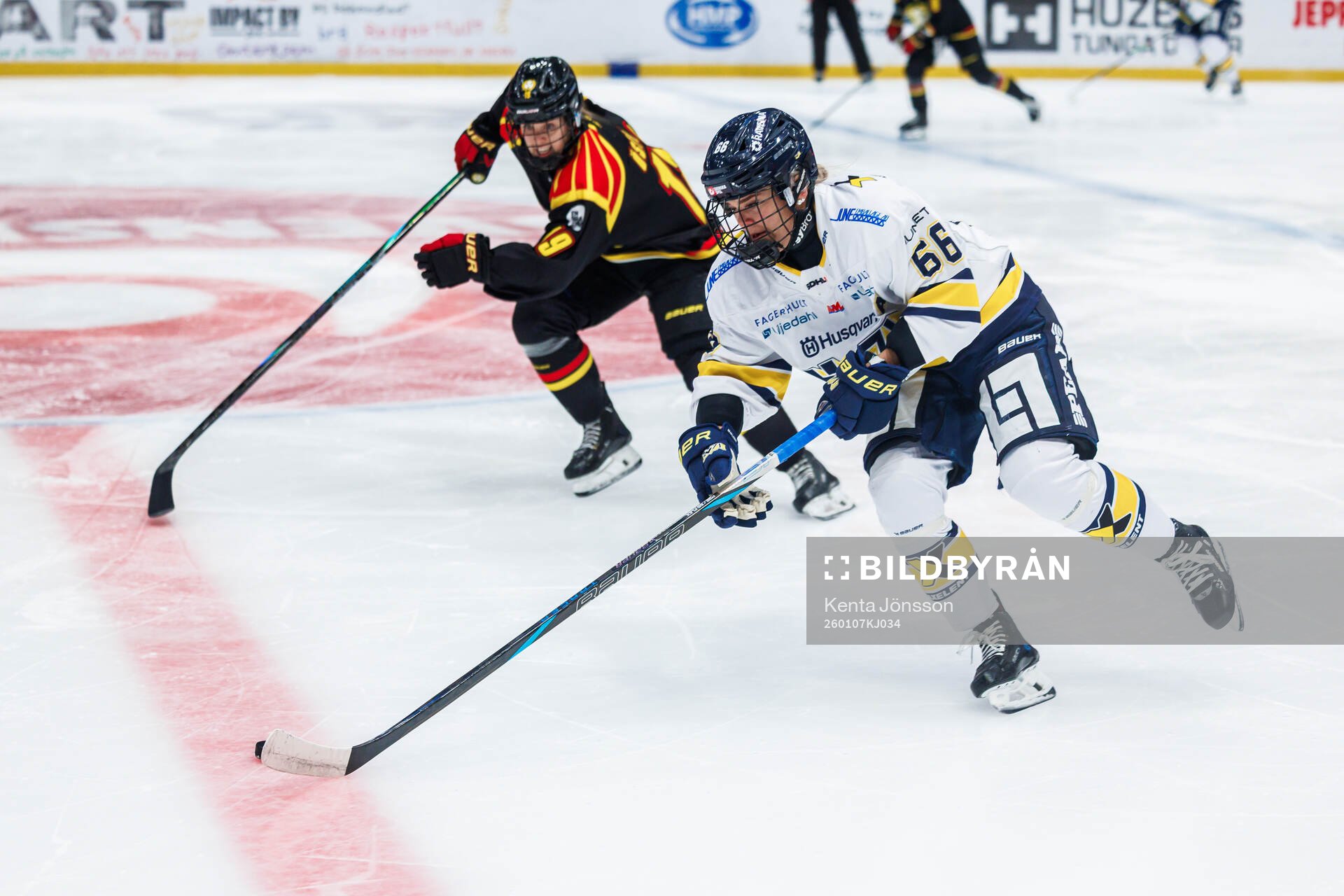 HV71s Maja Beverin och Brynäs Julia Östlund