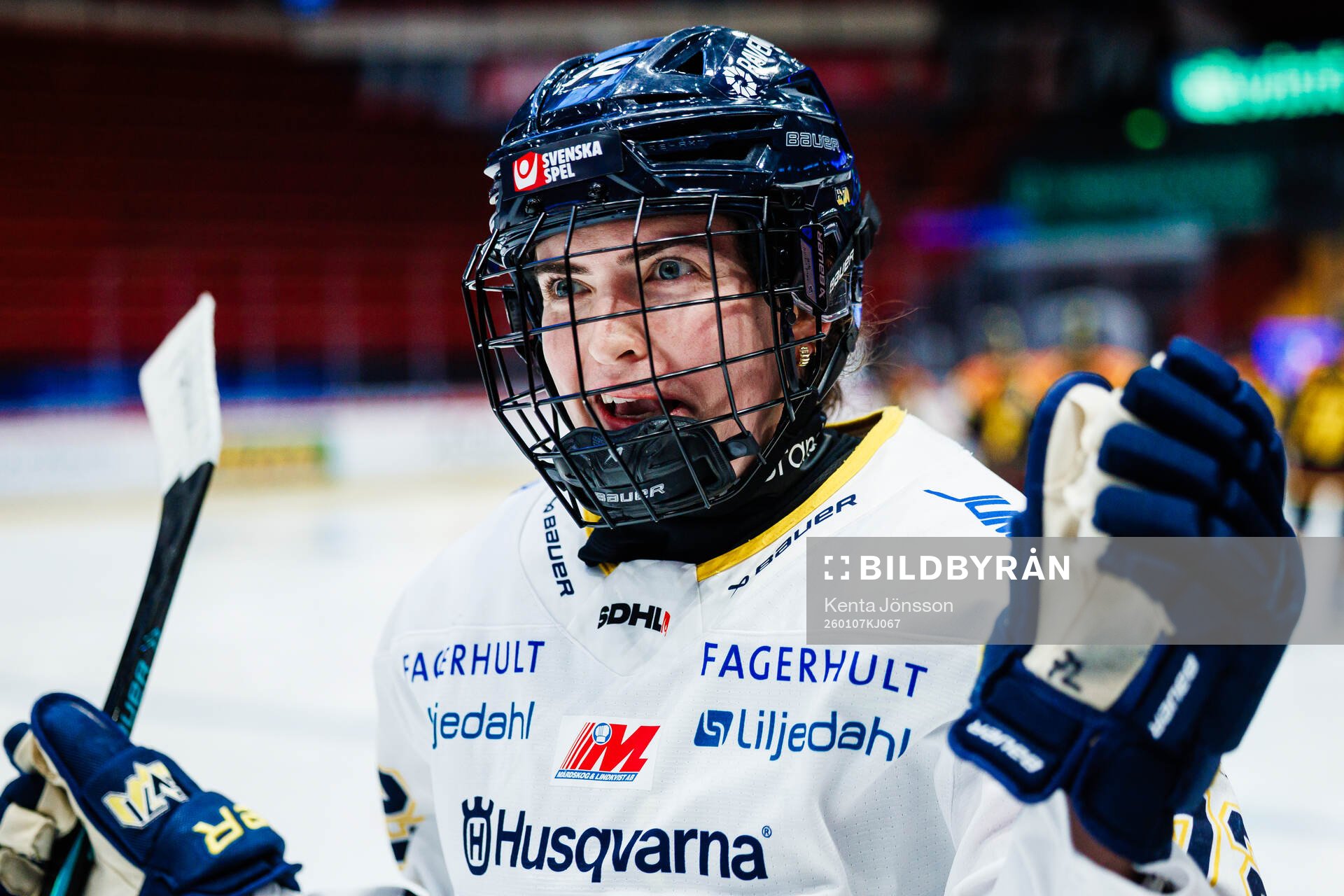 HV71s Rachel Weiss jublar