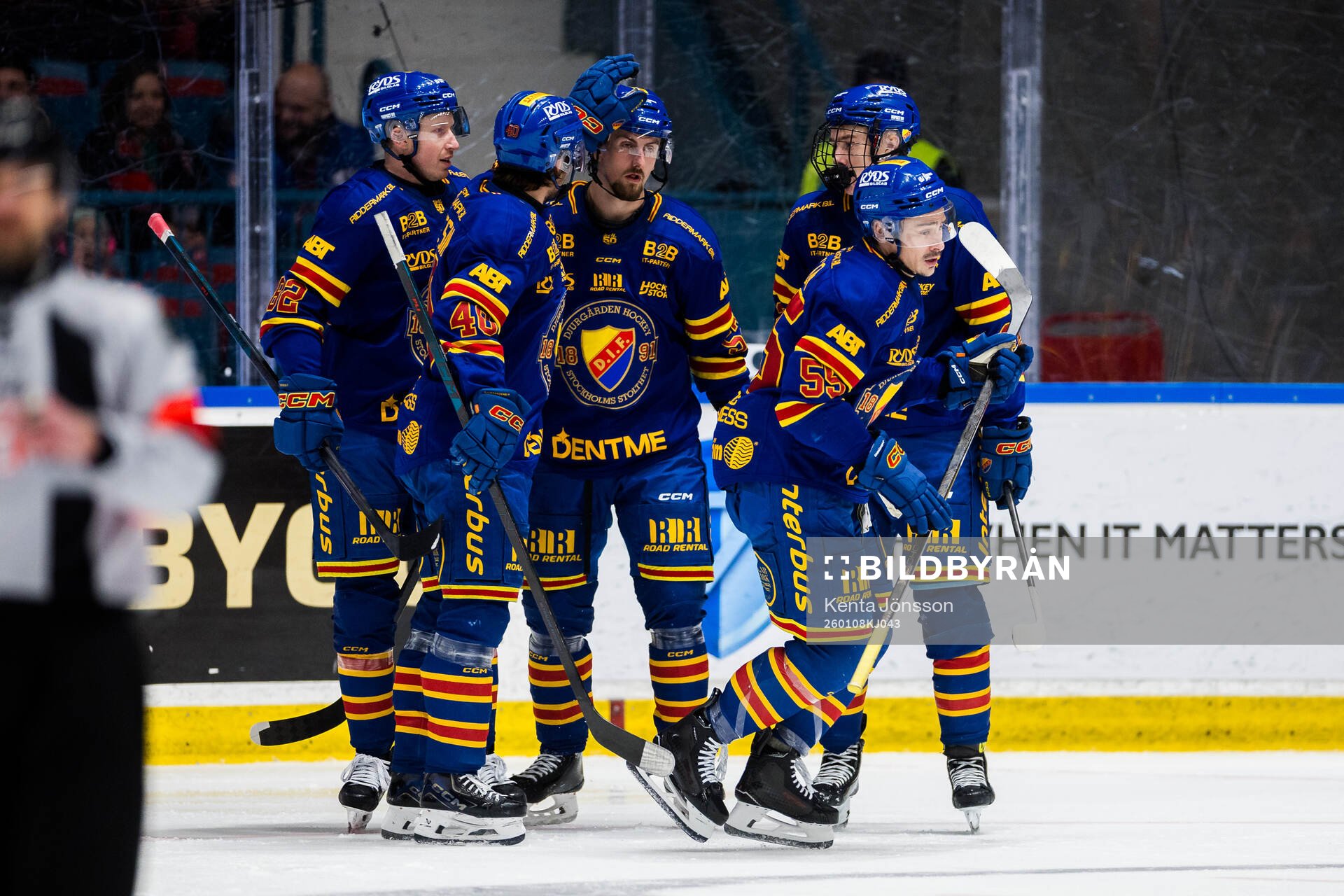 Djurgårdens Charles Hudon jublar med lagkamrater