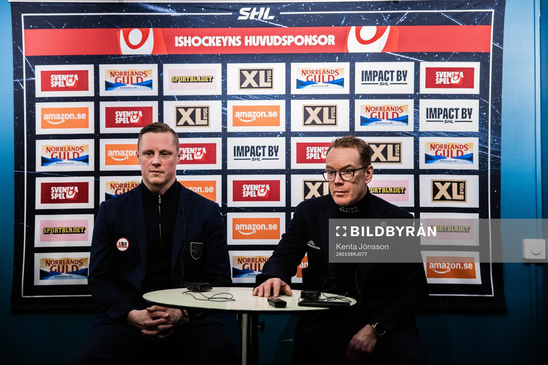 Djurgårdens tränare Robert Kimby och Örebros tränare