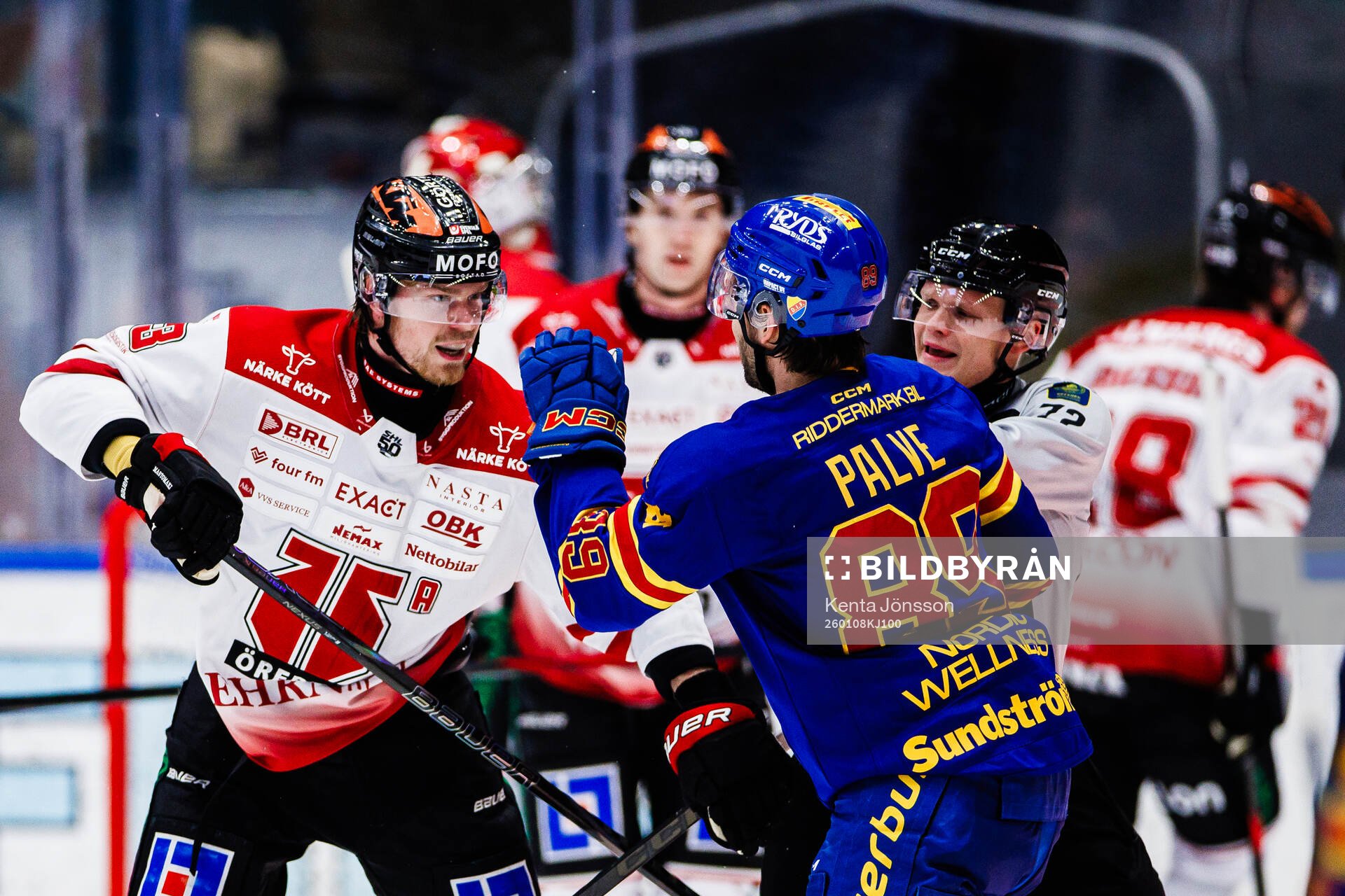 Örebros Christopher Mastomäki och Djurgårdens Oula Palve