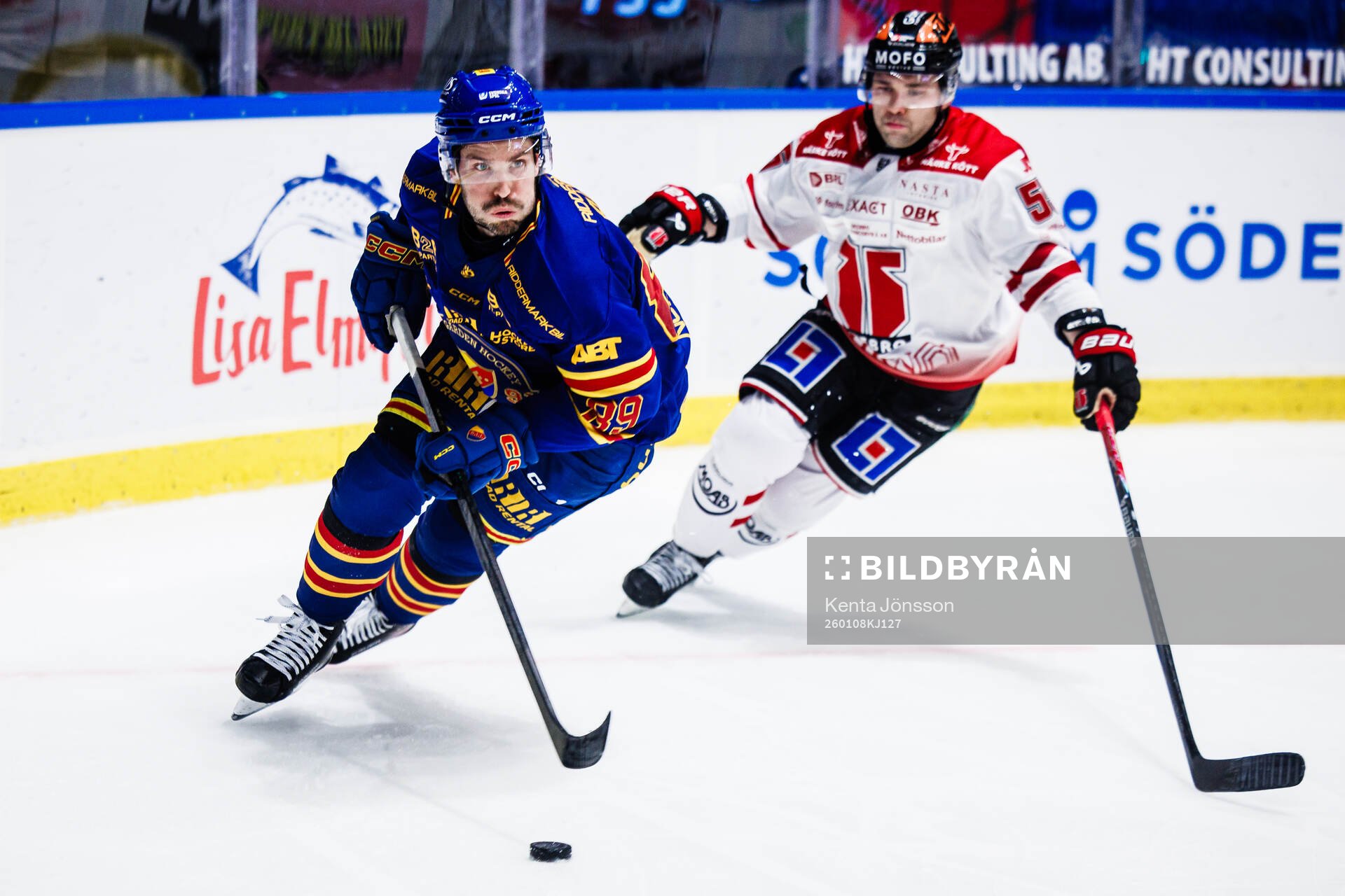 Djurgårdens Oula Palve och Örebros David Quenneville