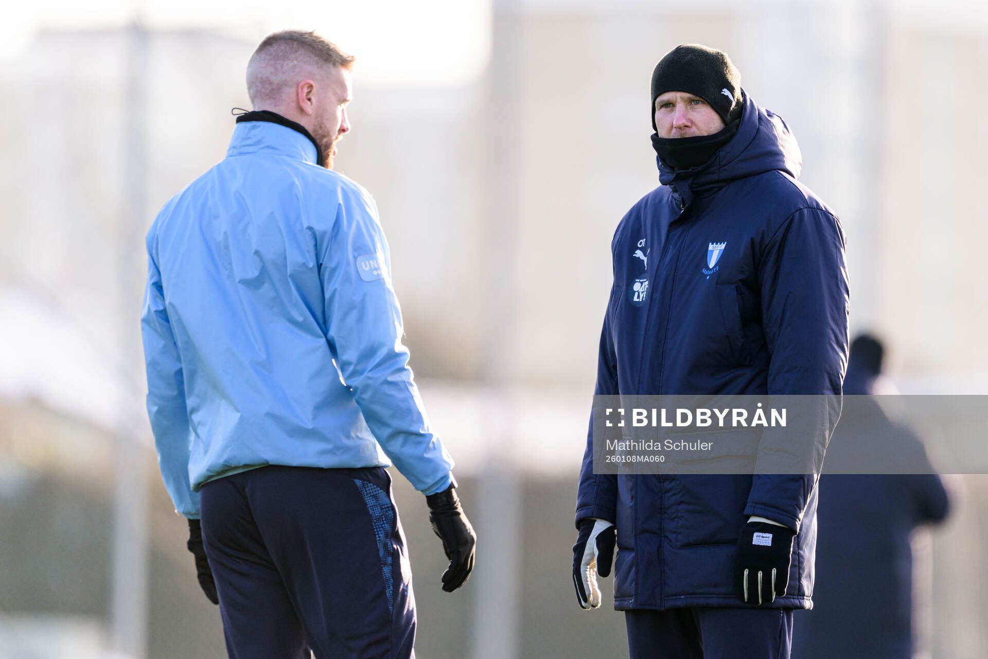 Pontus Jansson och sportchef Ola Toivonen