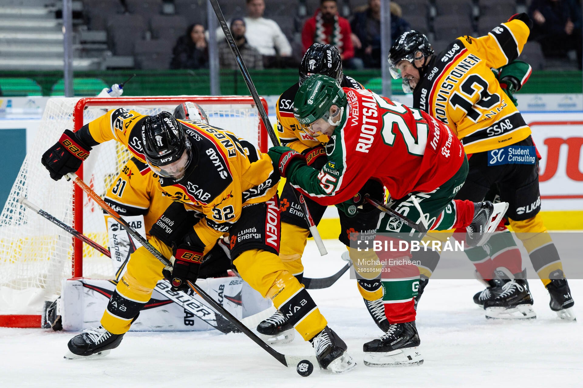 Luleås Oscar Engsund och Frölundas Arttu Ruotsalainen