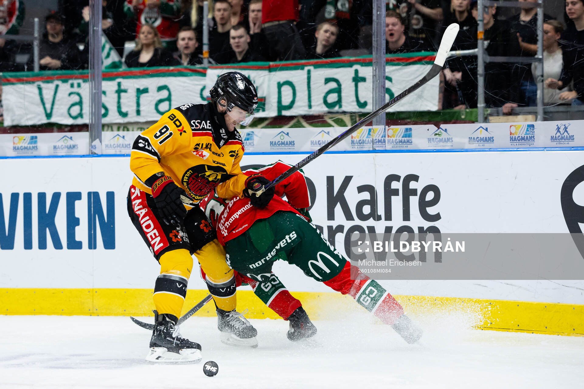 Luleås Brian O'Neill och Frölundas Noah Hasa