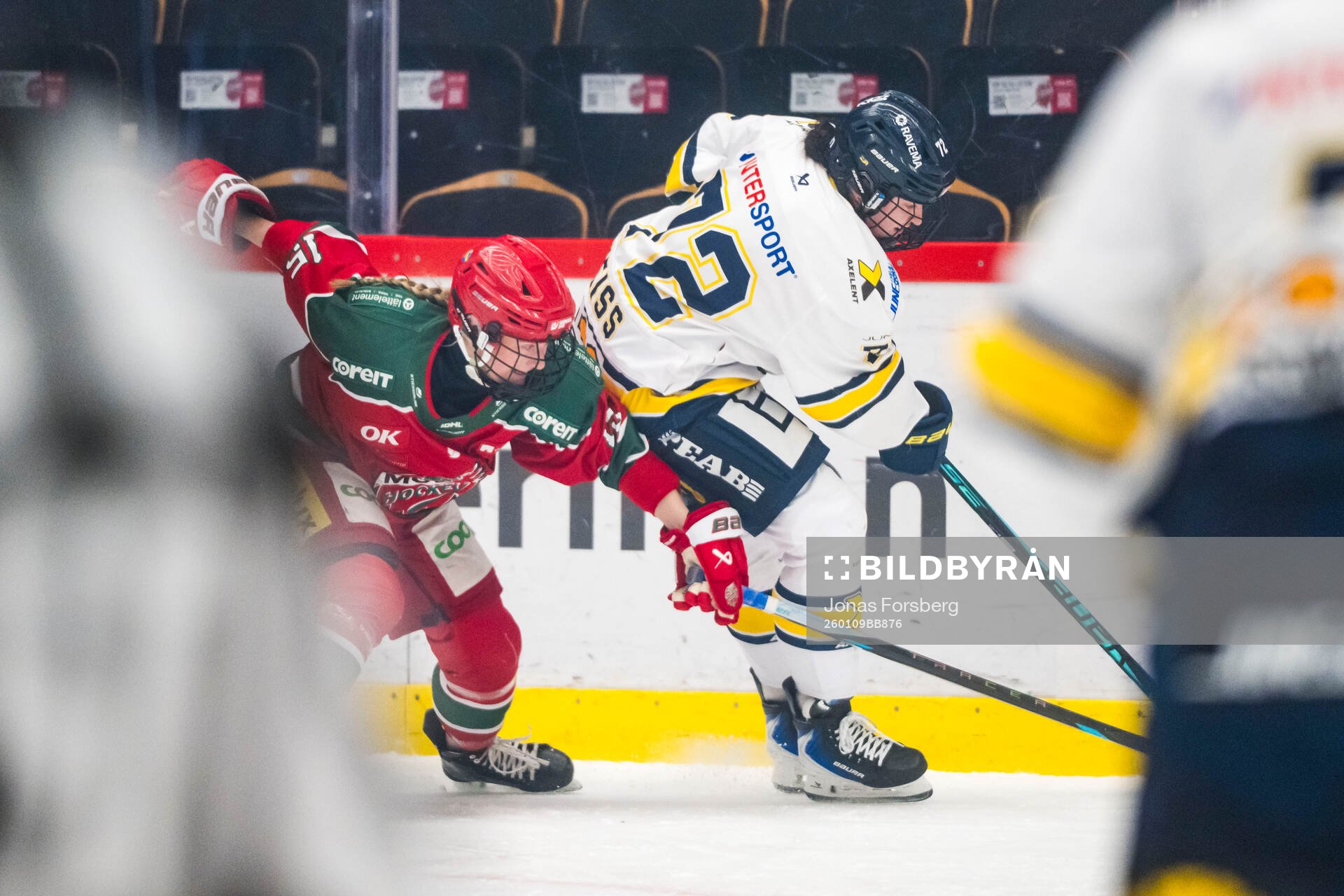 Modos Linnéa Andersson och HV71s Rachel Weiss