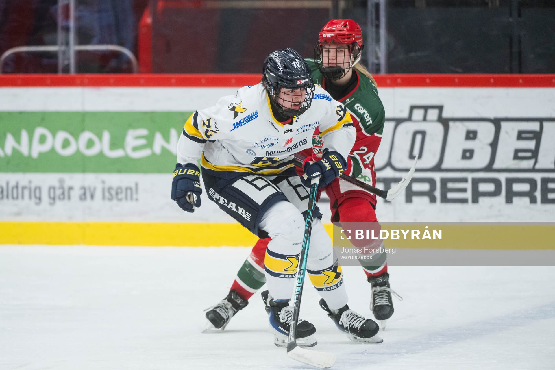 HV71s Rachel Weiss och Modos Ebba Hedqvist