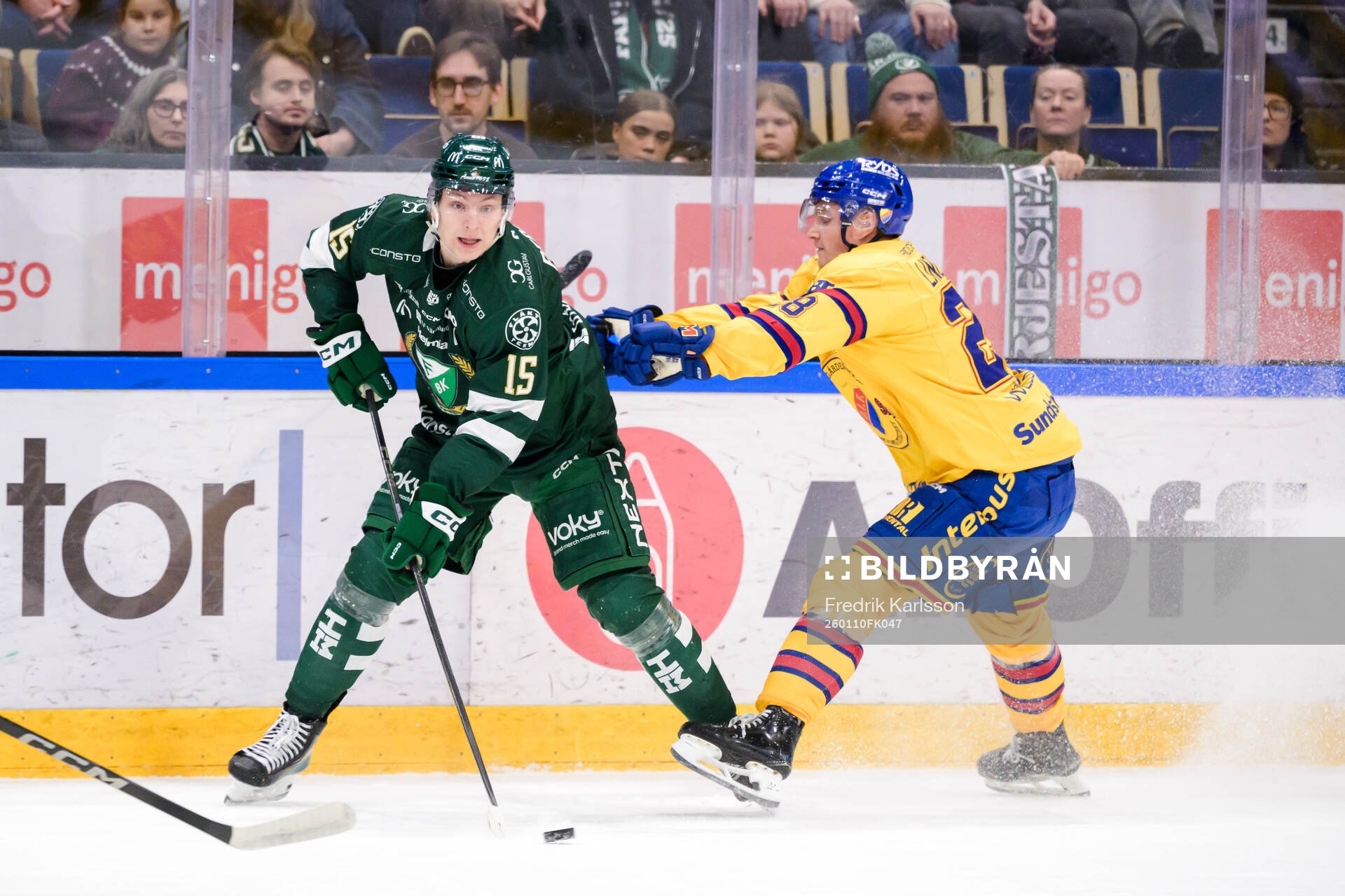 Färjestads Jack Berglund och Djurgårdens Gustav Lindström