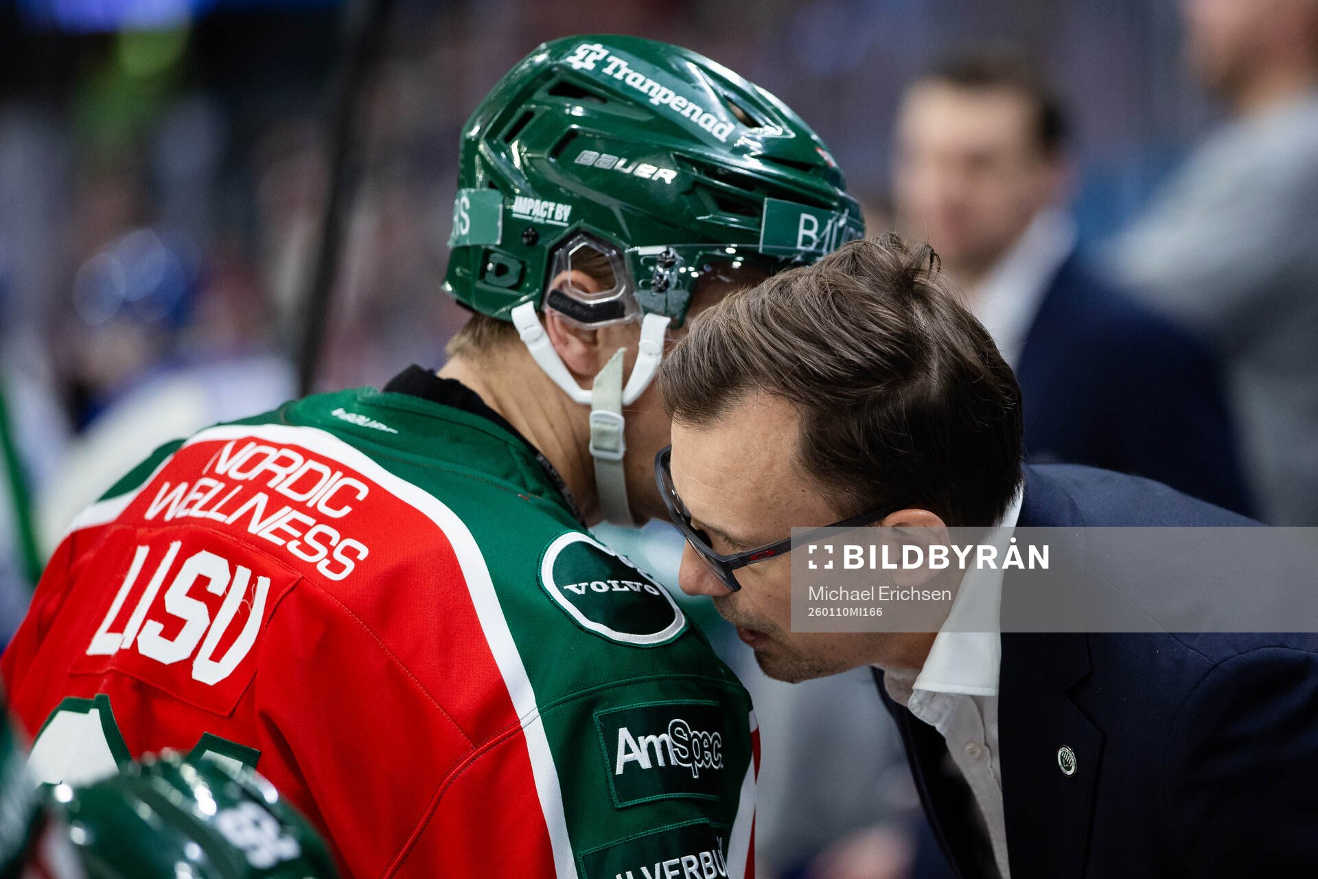 Frölundas Nicklas Lasu och assisterande tränare