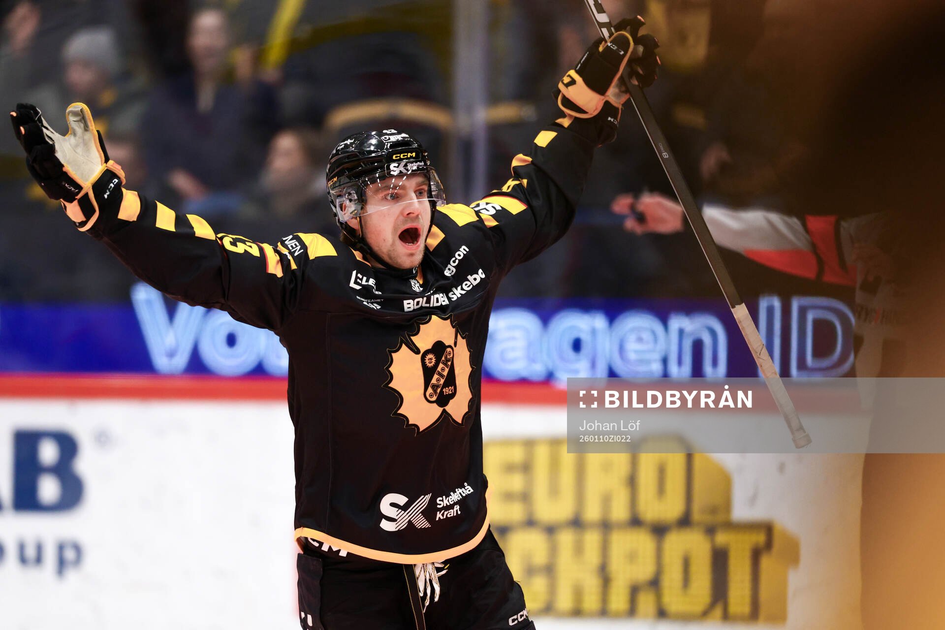 Skellefteås Max Krogdahl jublar