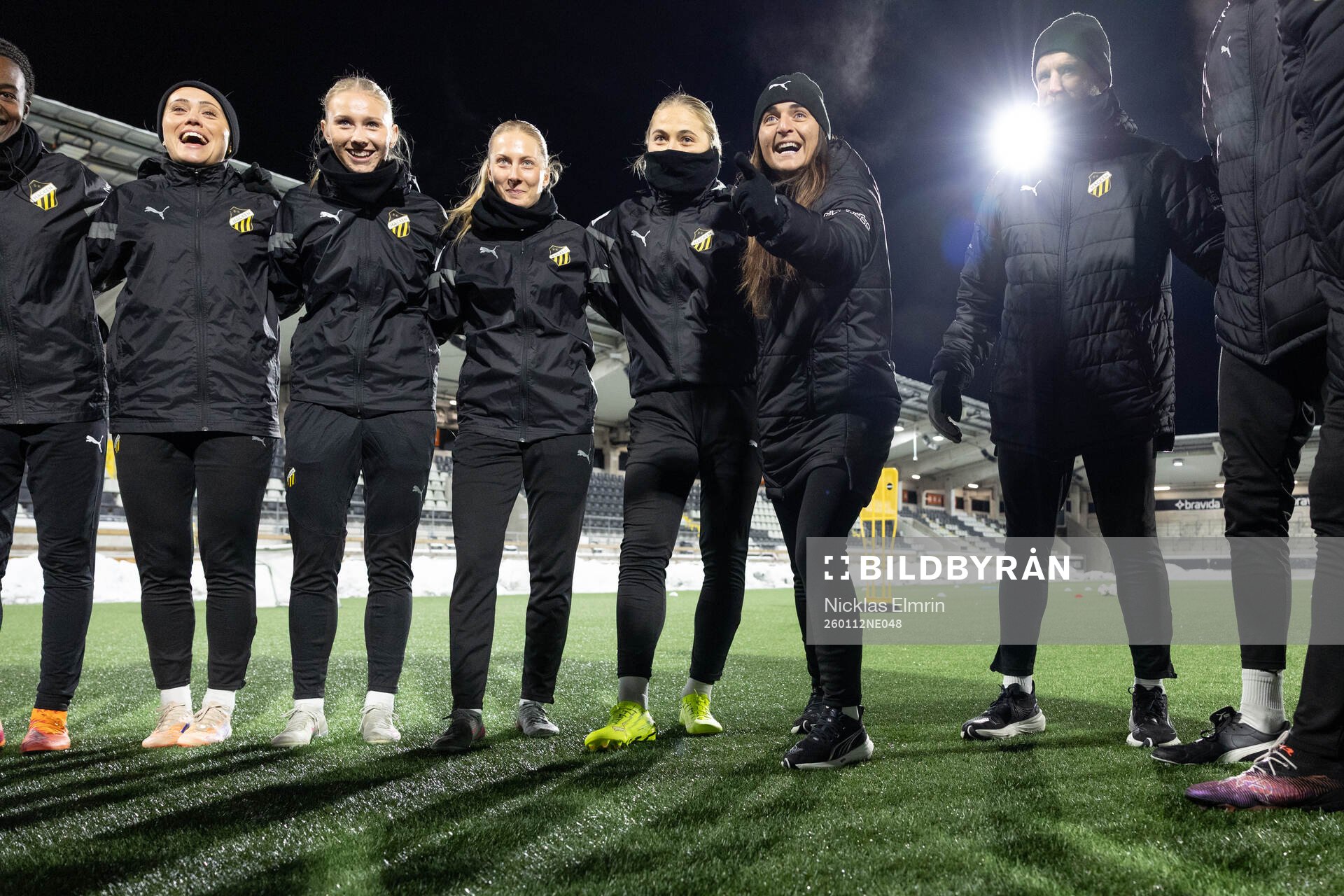 Häckens tränare Elena Sadiku
