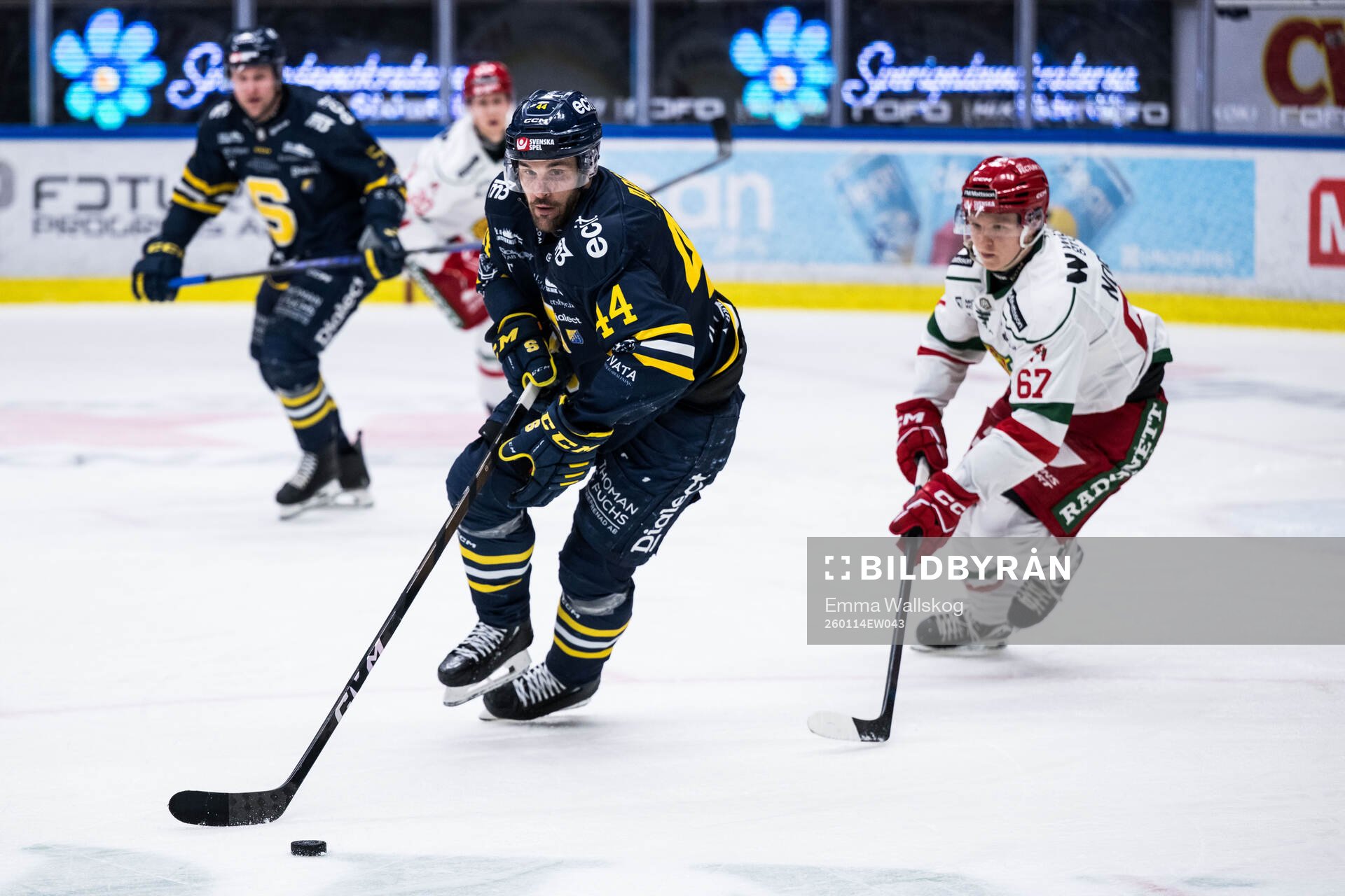 Södertäljes Niklas Arell och Moras Jesper Norbäck
