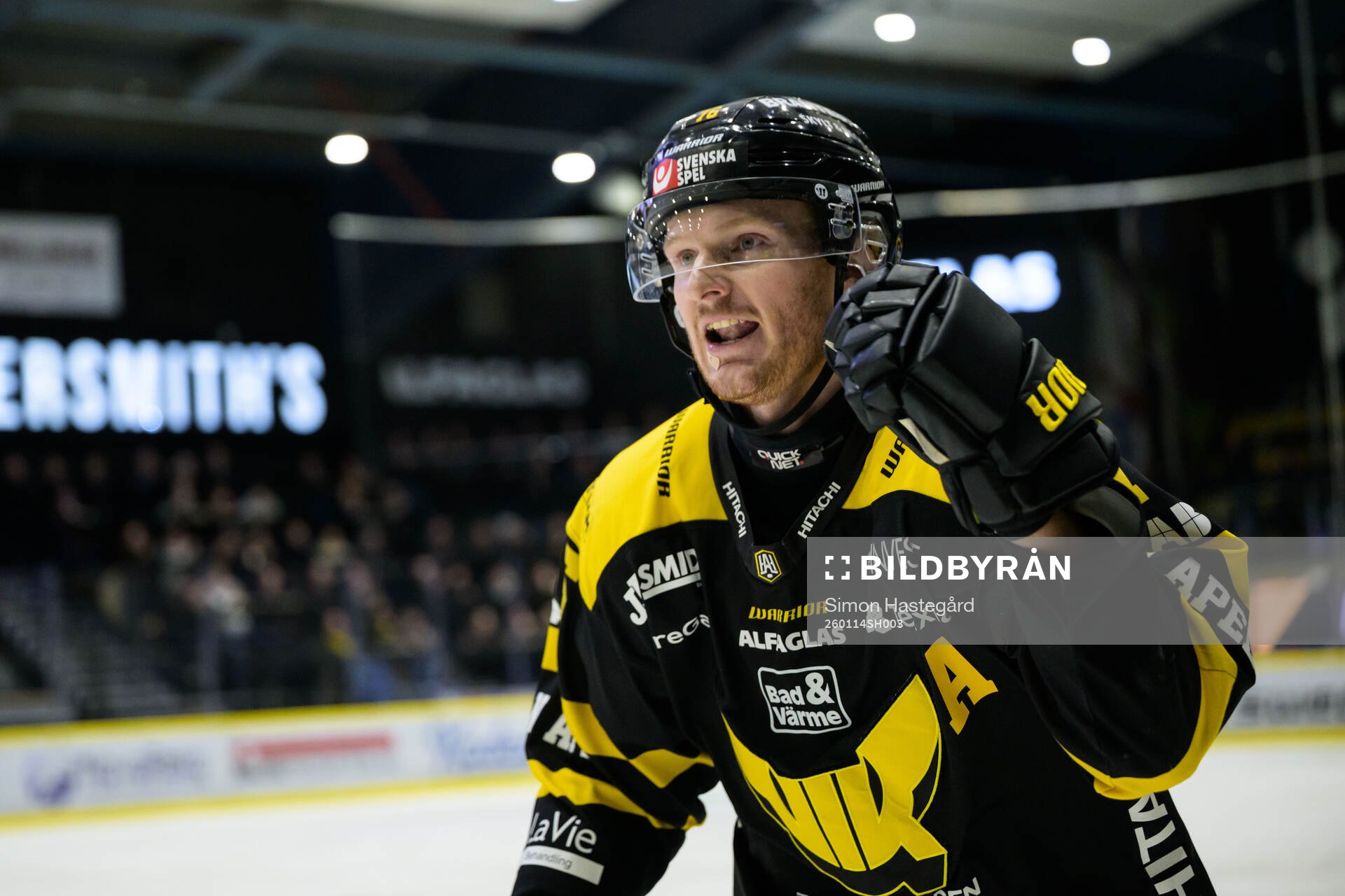Västerås Oskar Kvist jublar
