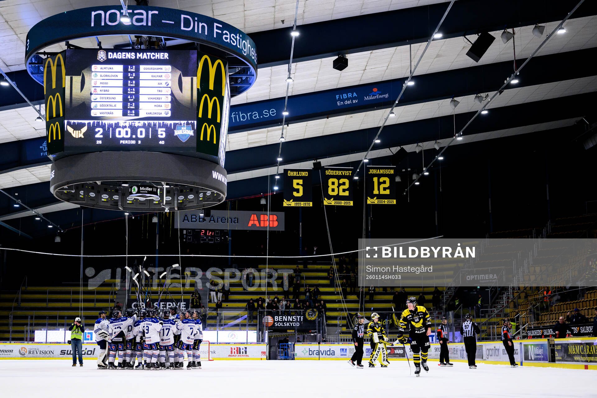 Karlskogas spelare jublar