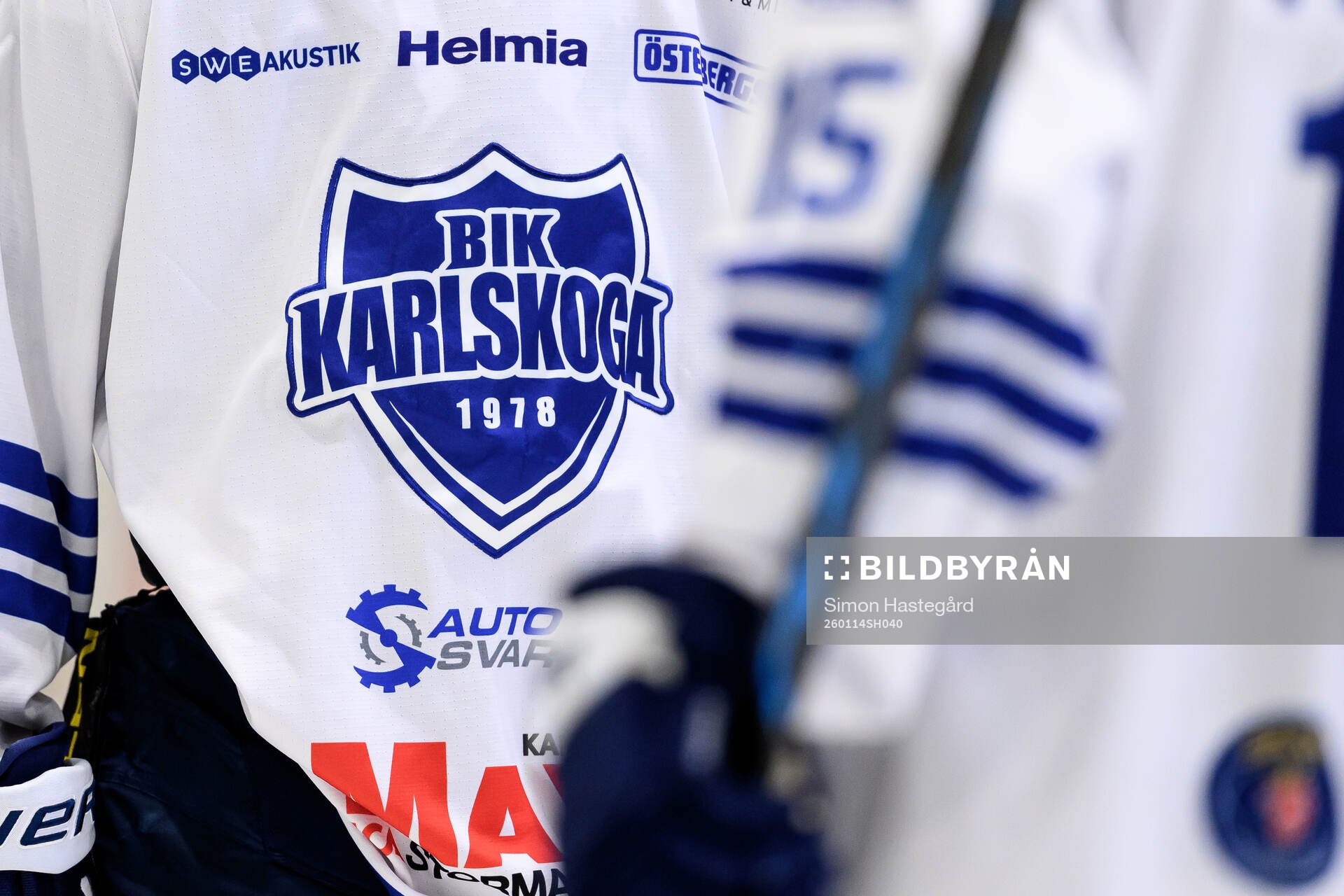 Karlskogas klubbmärke på matchtröja