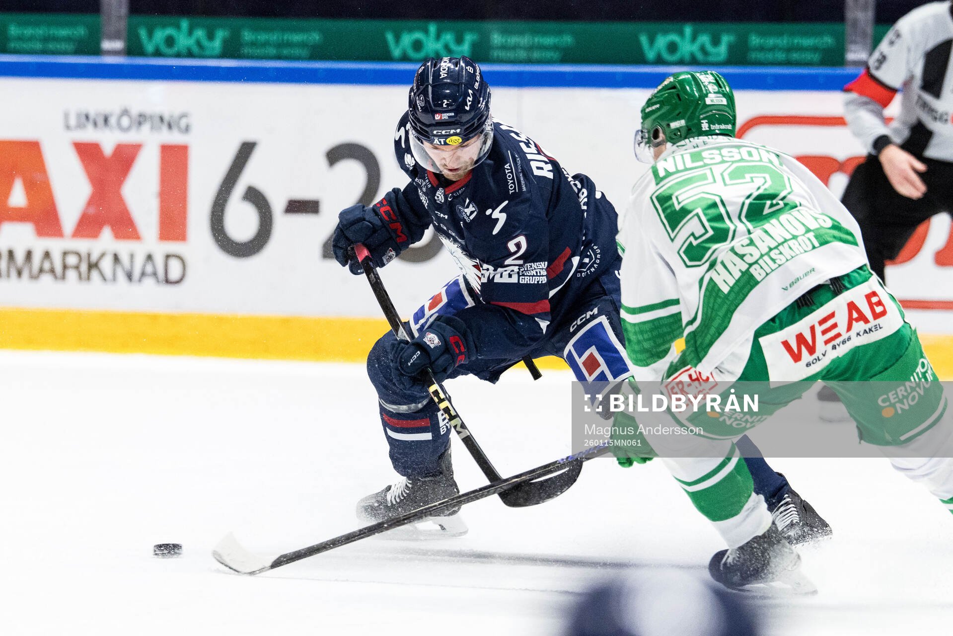 Linköpings Rasmus Rissanen och Rögles Felix Nilsson