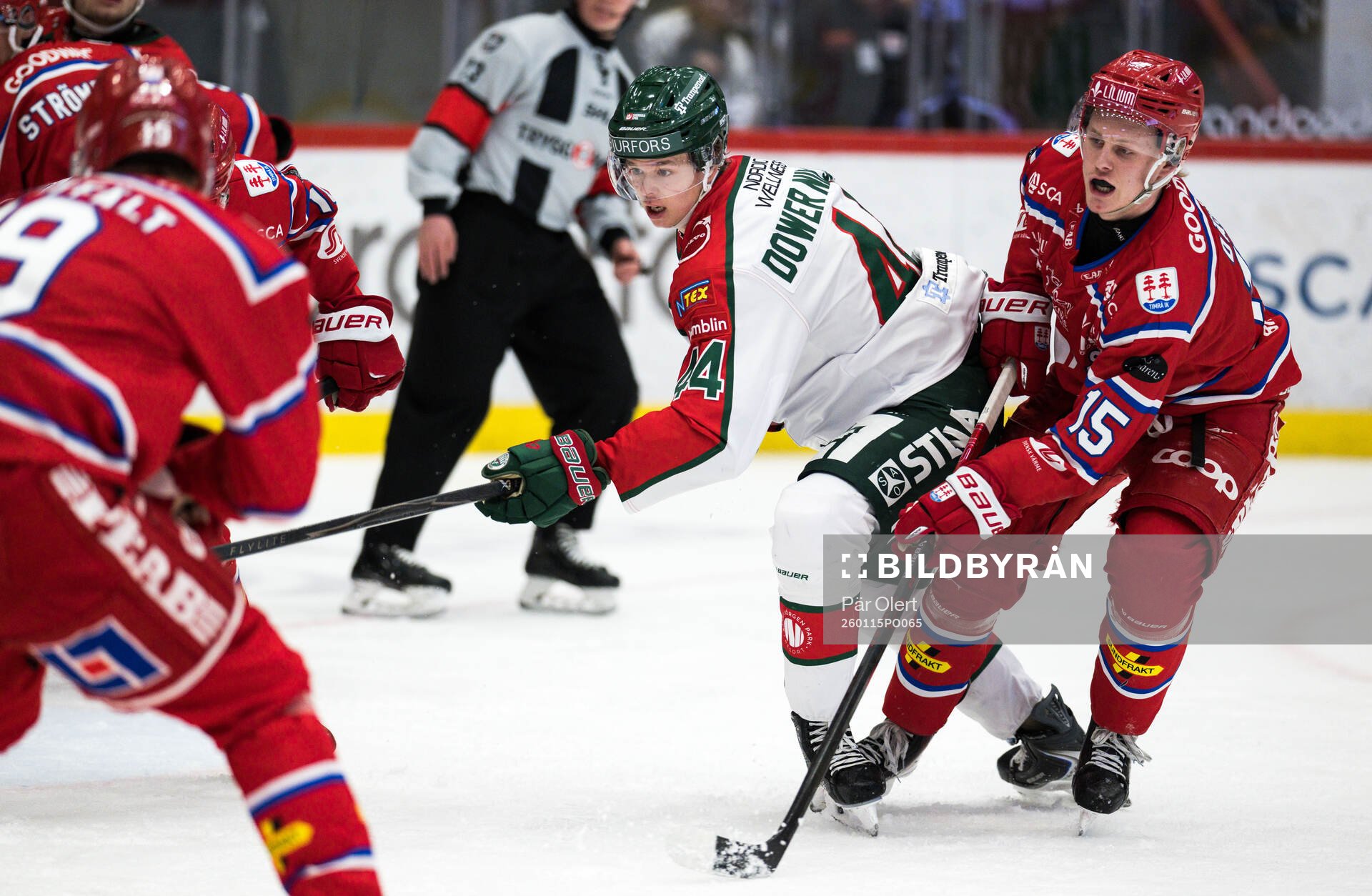 Frölundas Noah Dower Nilsson och Timrås Olle Därth