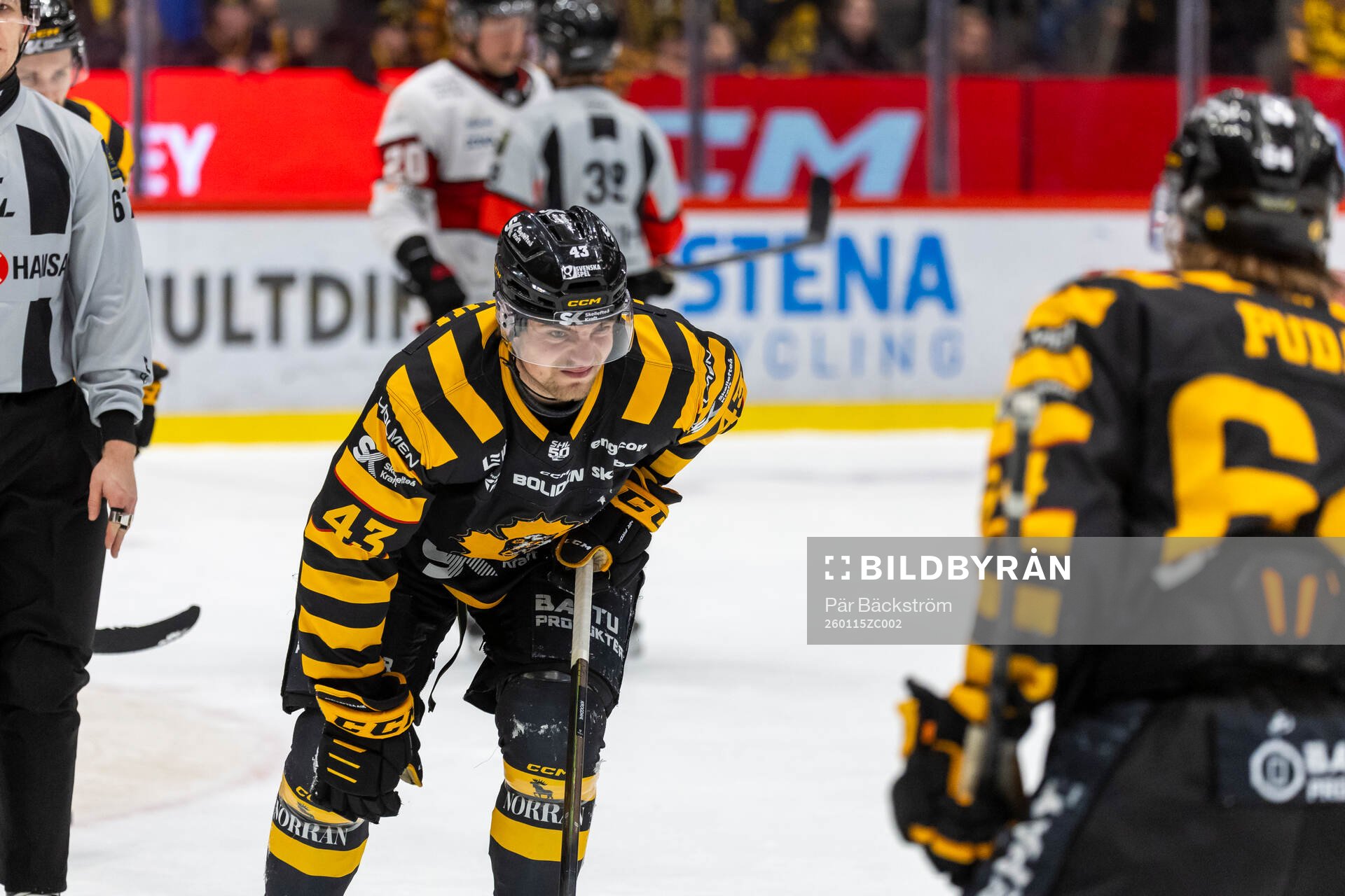 Skellefteås Max Krogdahl har ont