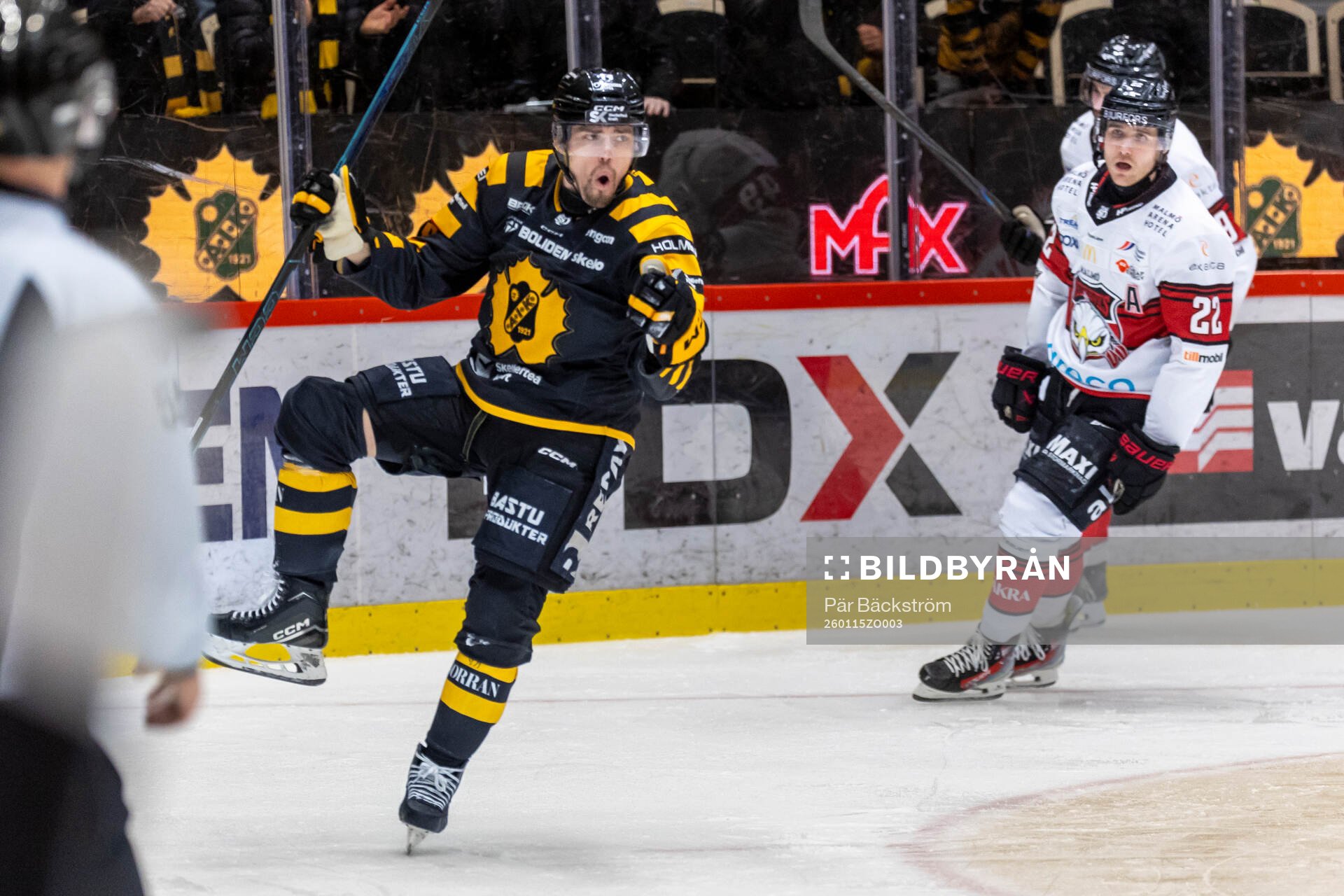 Skellefteås Andreas Johnson jublar