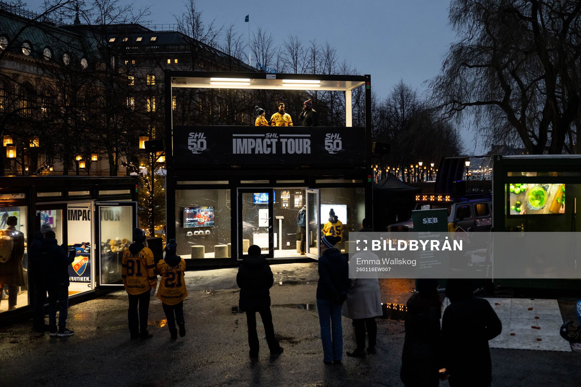 Djurgårdens Linn Mattsson och Oliver Kylington