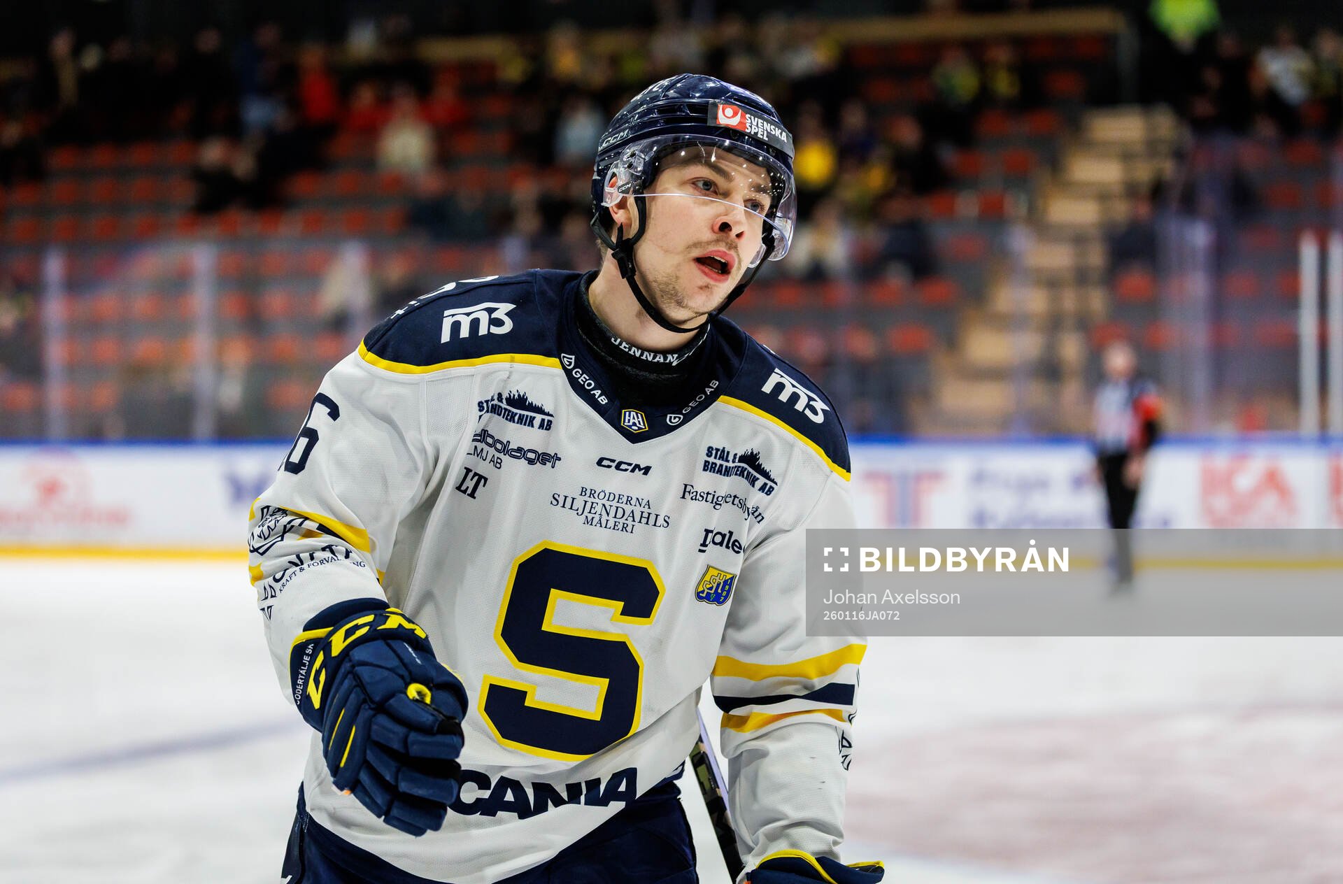 Södertäljes Filip Engarås jublar