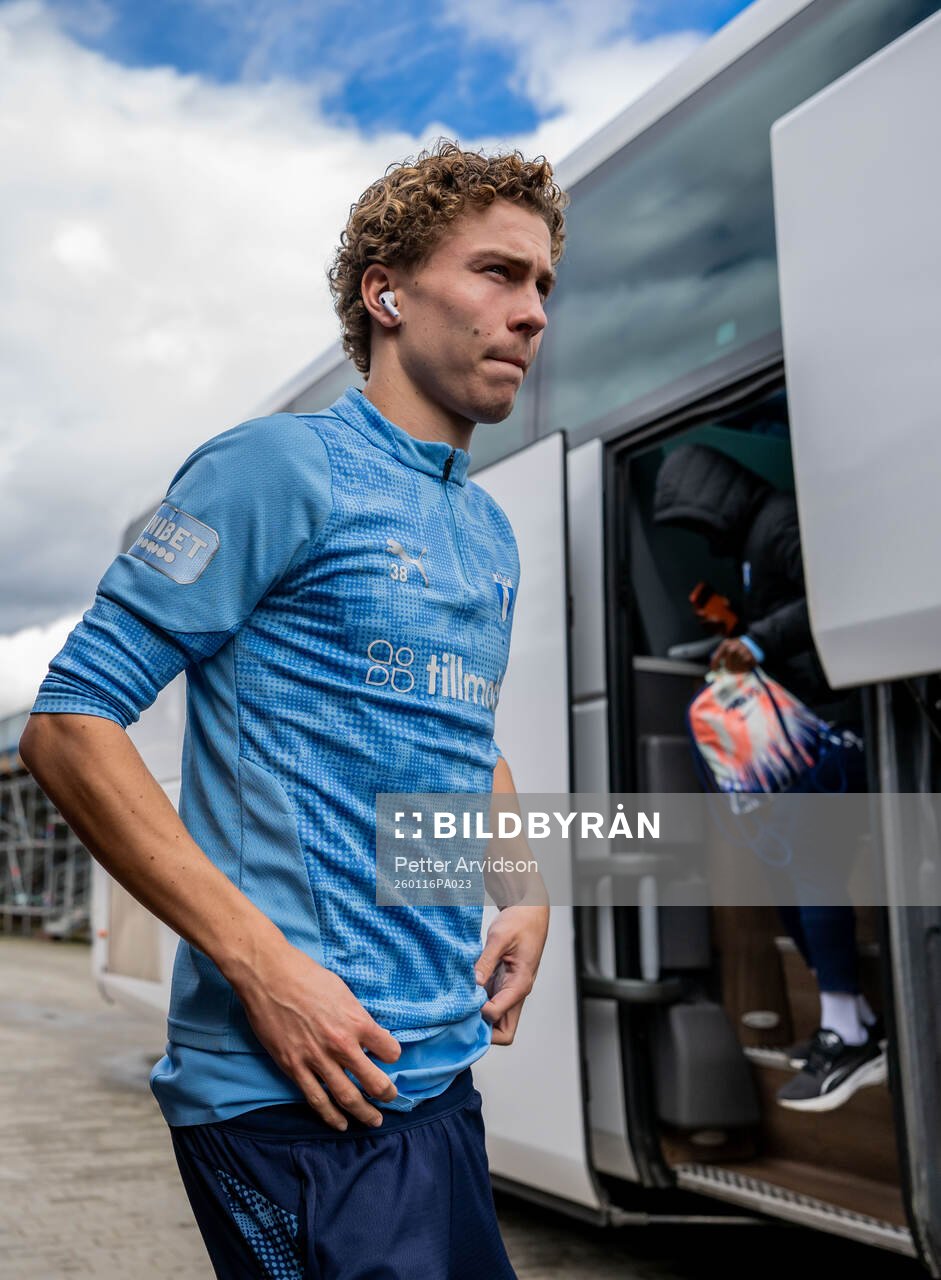 Hugo Bolin of Malmö FF arrives