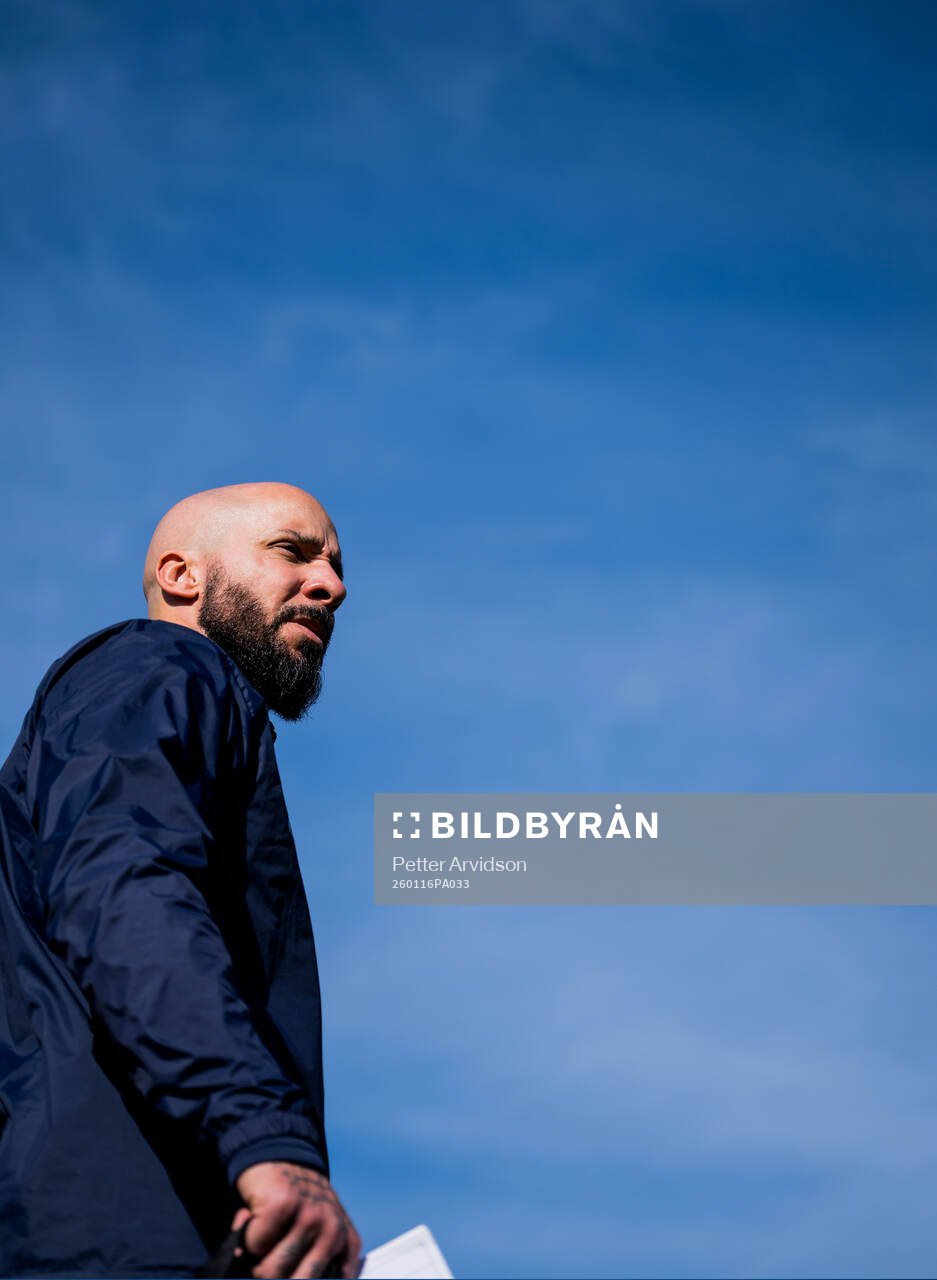 Assistant coach Guillermo Molins of Malmö FF
