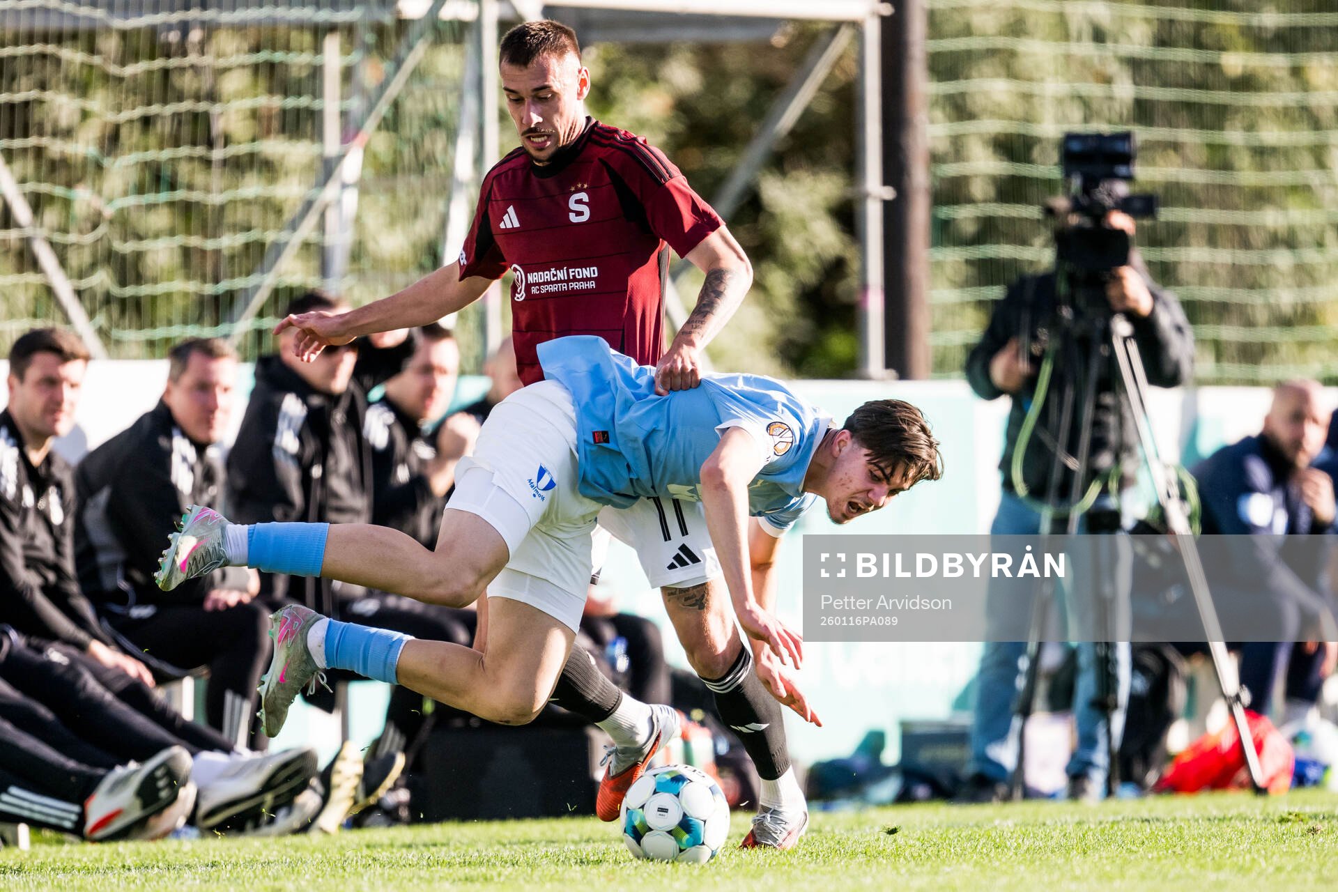 Matej Rynes of Sparta Prag and Vicente Ponnert Hidalgo of