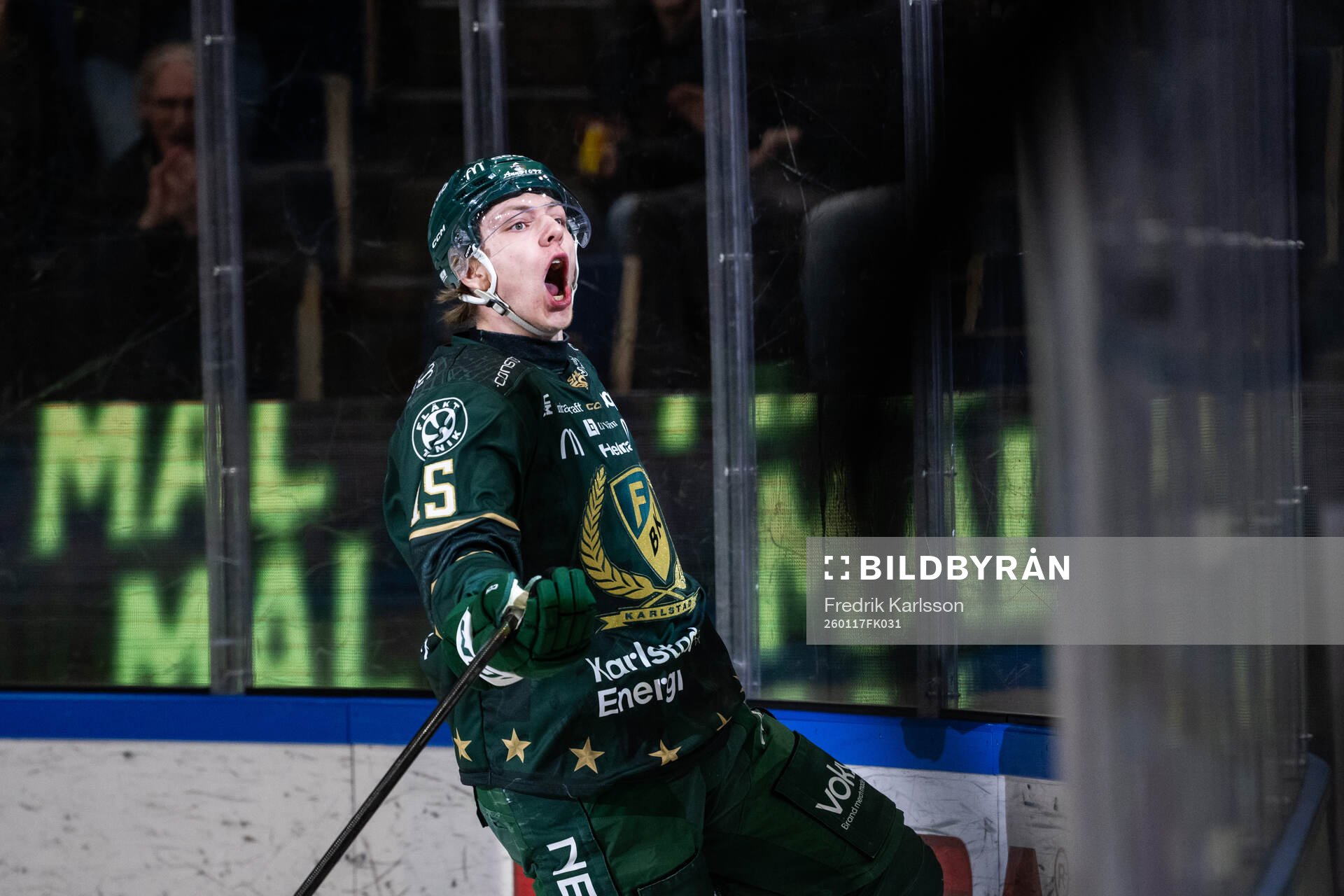Färjestads Jack Berglund jublar