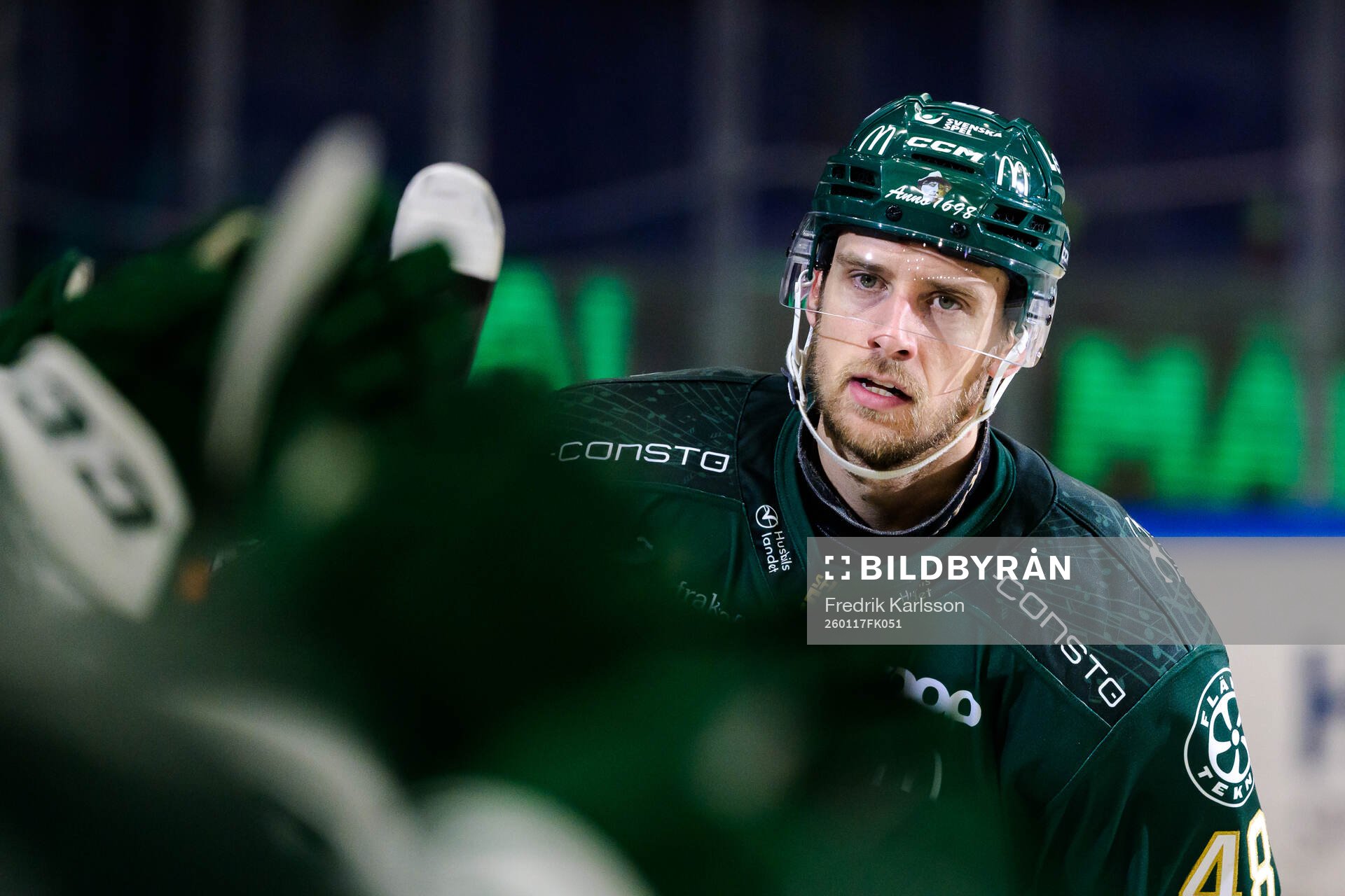 Färjestads Filip Roos jublar