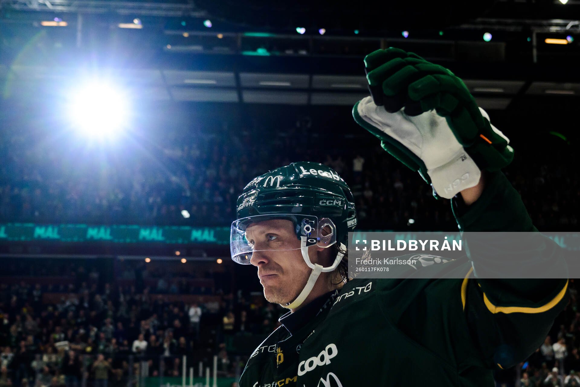 Färjestads Magnus Nygren jublar