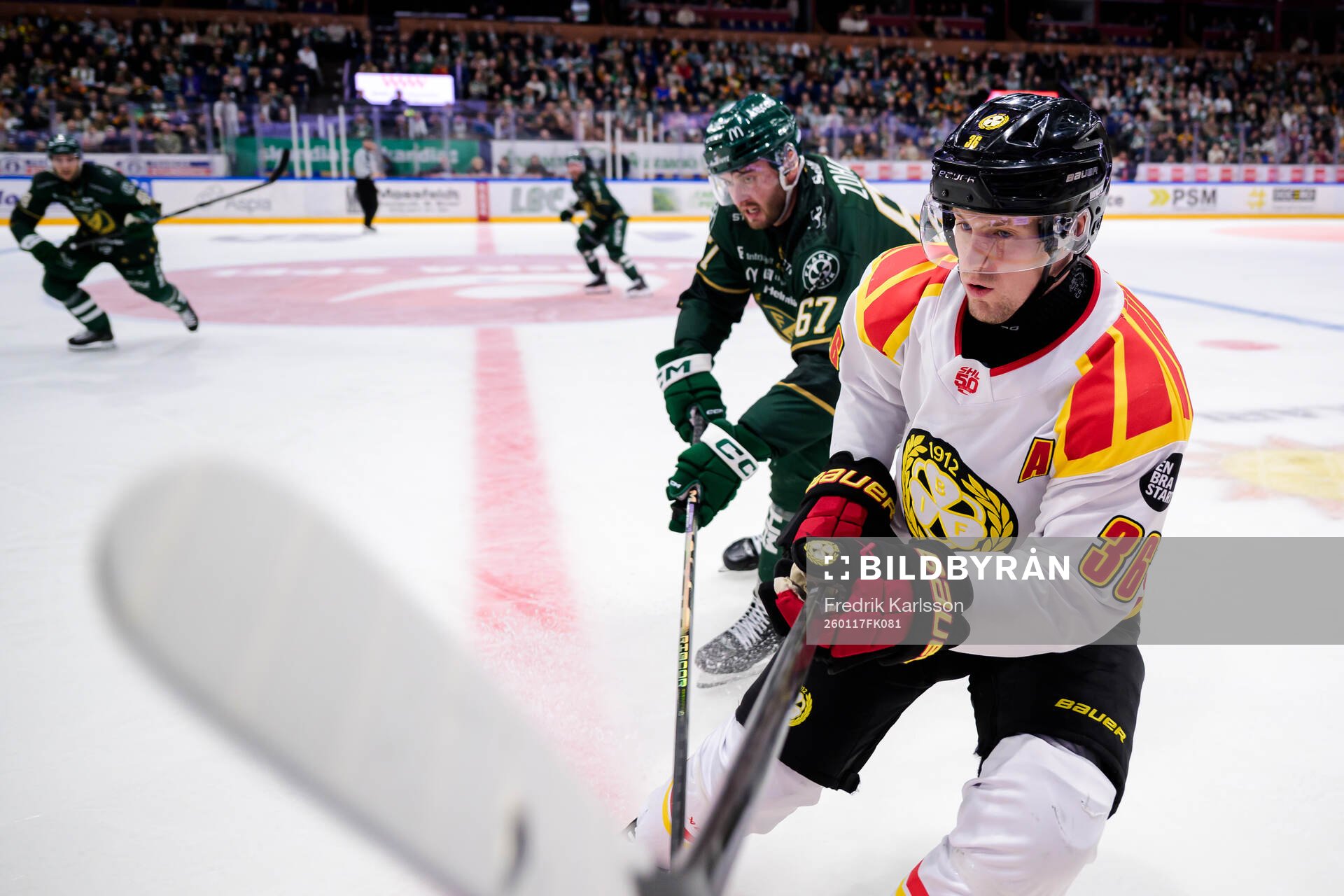 Färjestads Radim Zohorna och Brynäs Linus Ölund