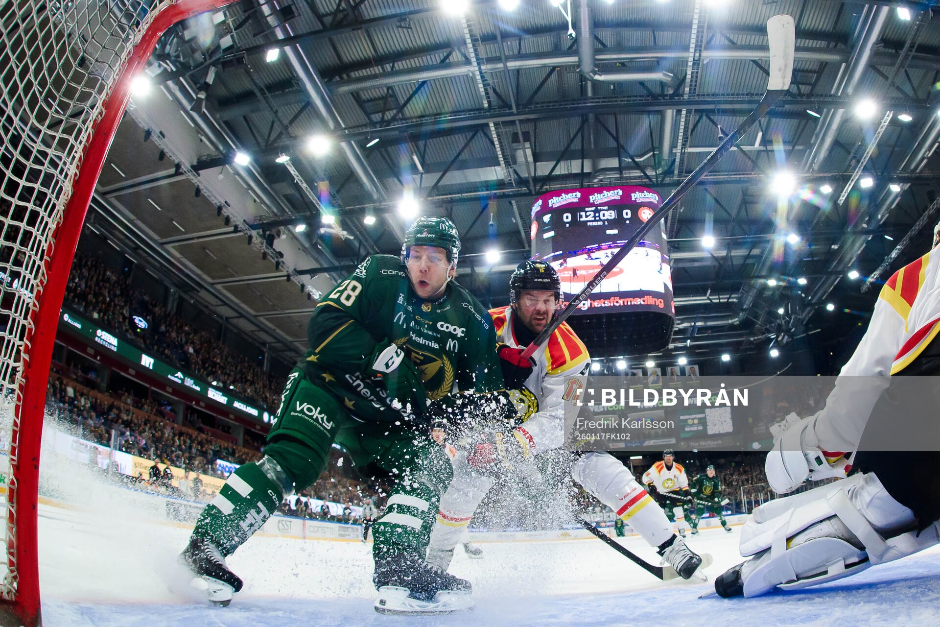 Färjestads Emil Alba och Brynäs Simon Bertilsson