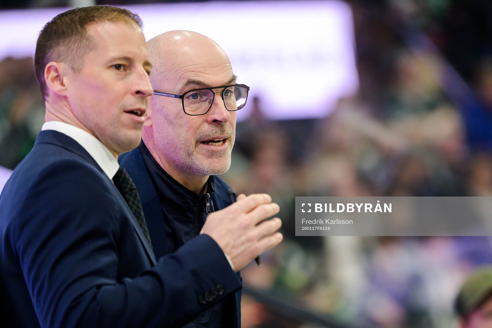 Färjestads tränare Cam Abbott och  assisterande tränare